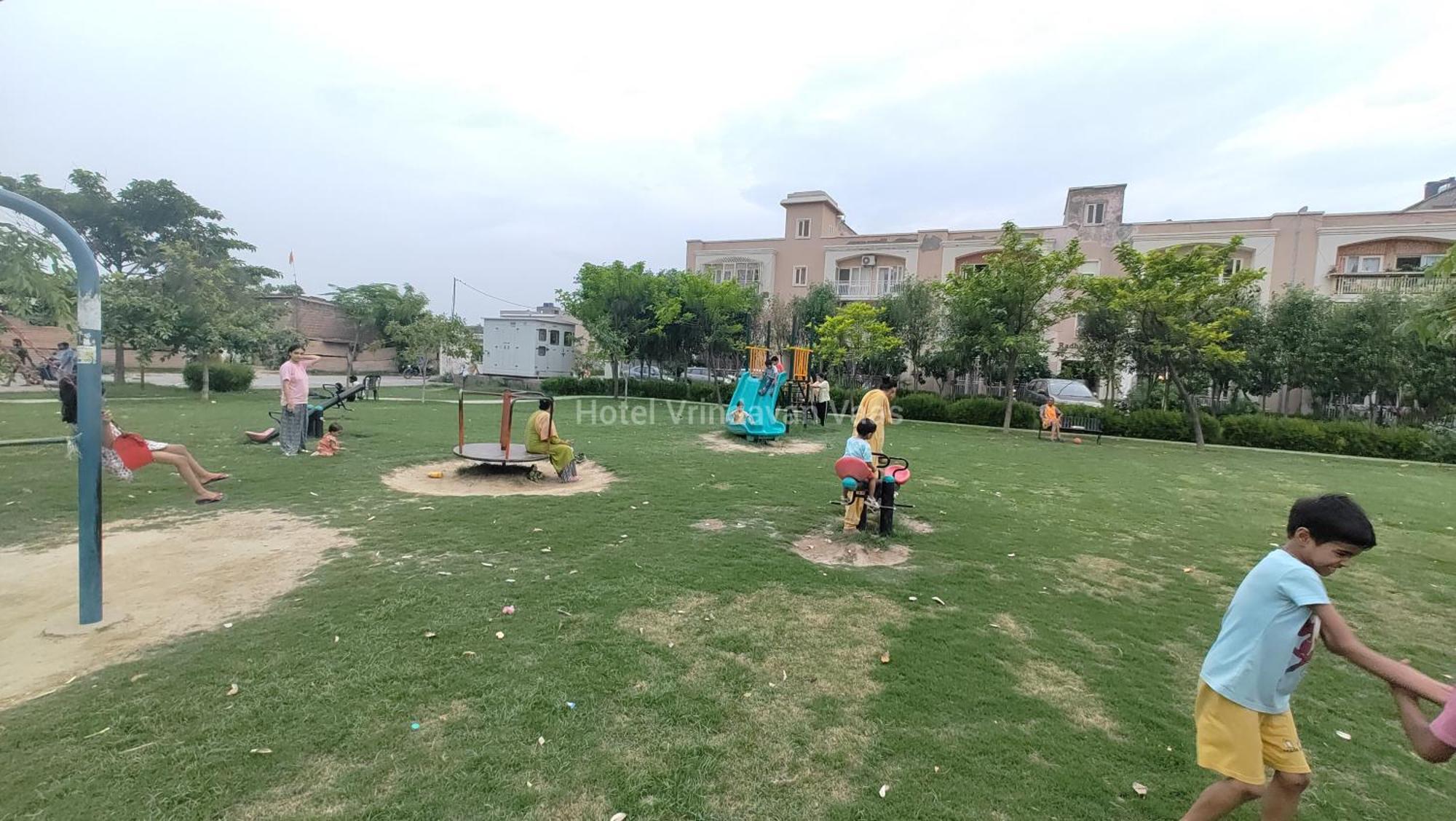 Hotel Vaas Vrindavan