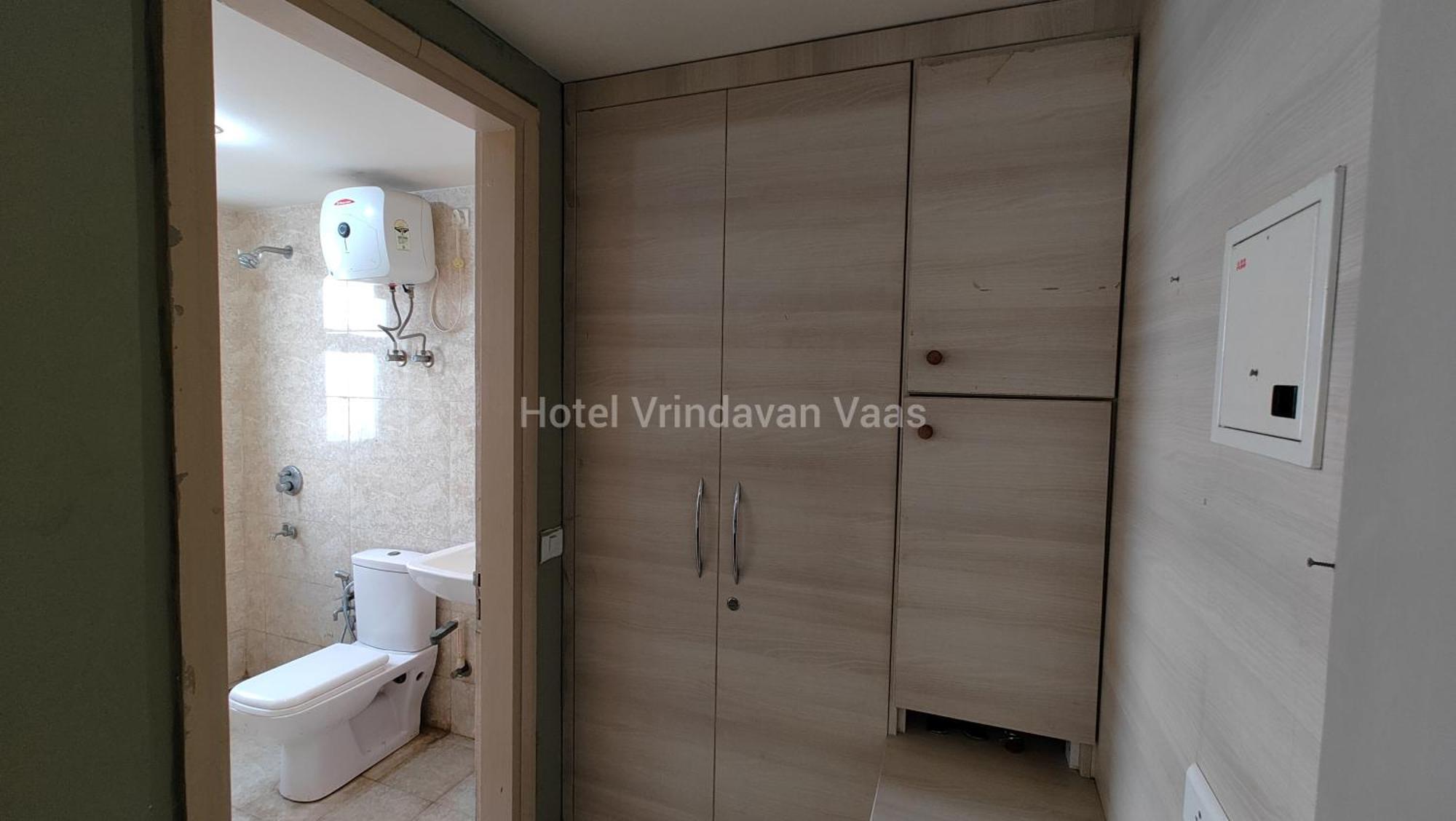 Vaas Hotel Vrindavan