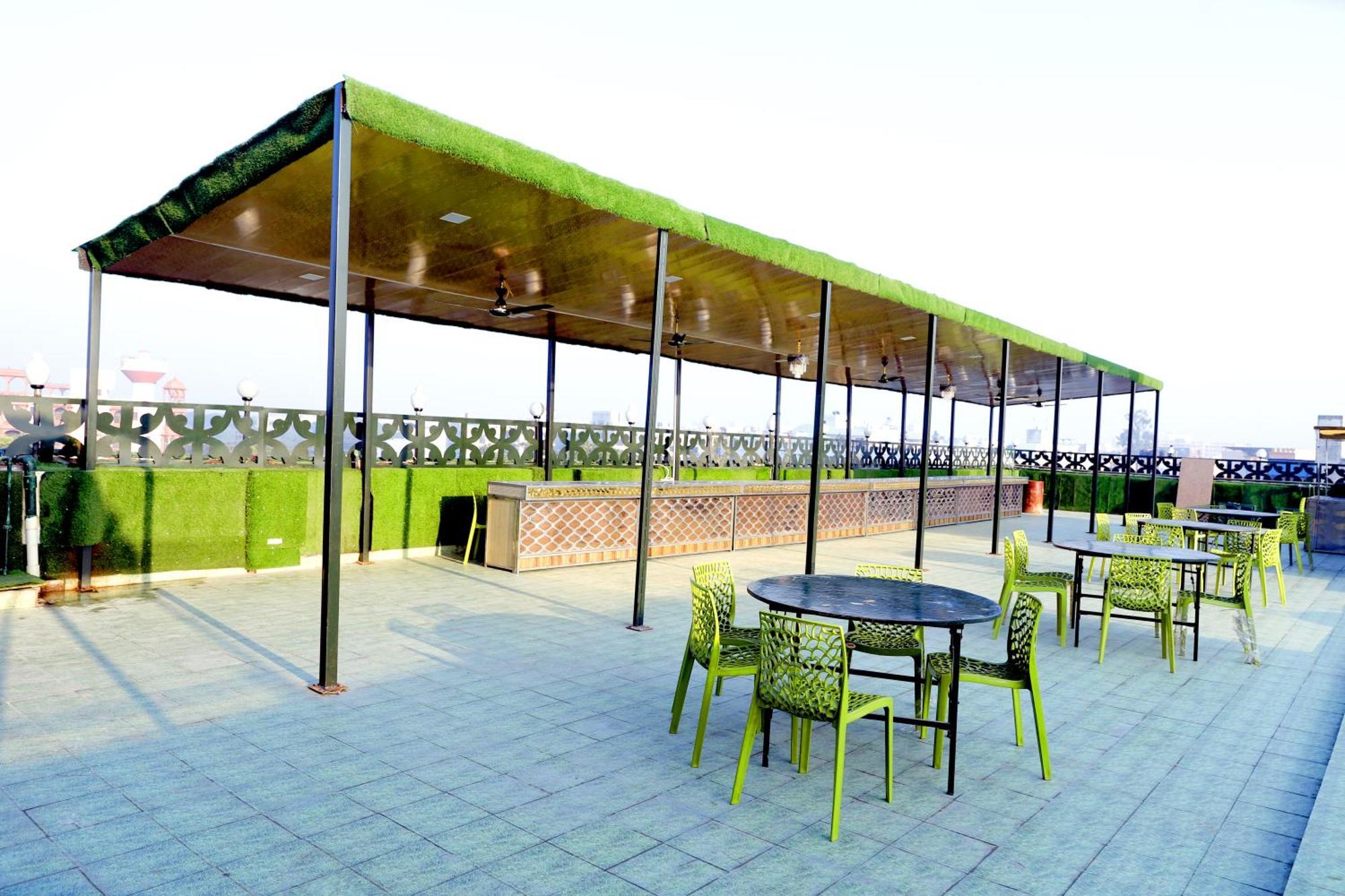 Hotel Tulsi Garden
