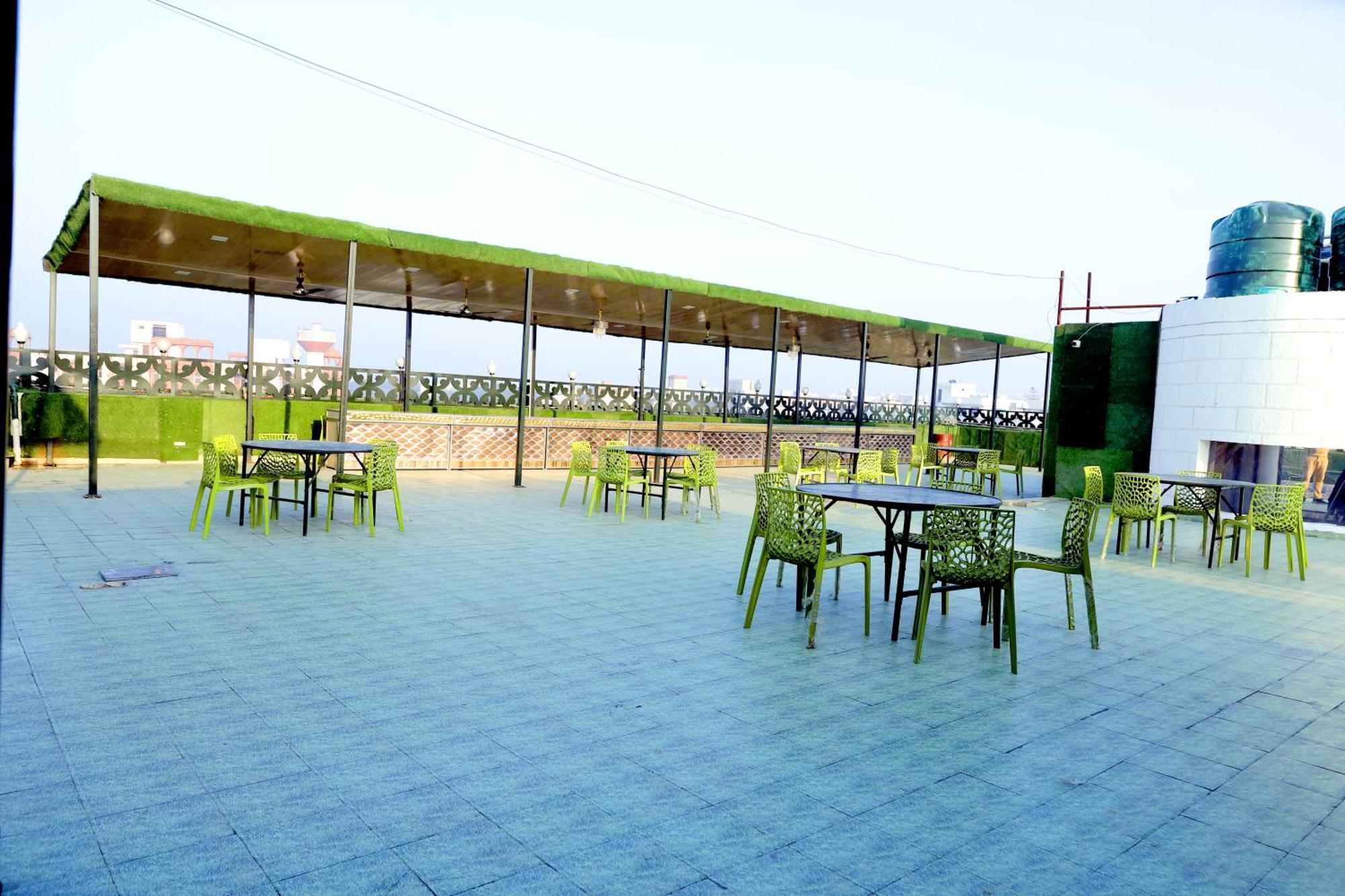 Hotel Tulsi Garden 3*