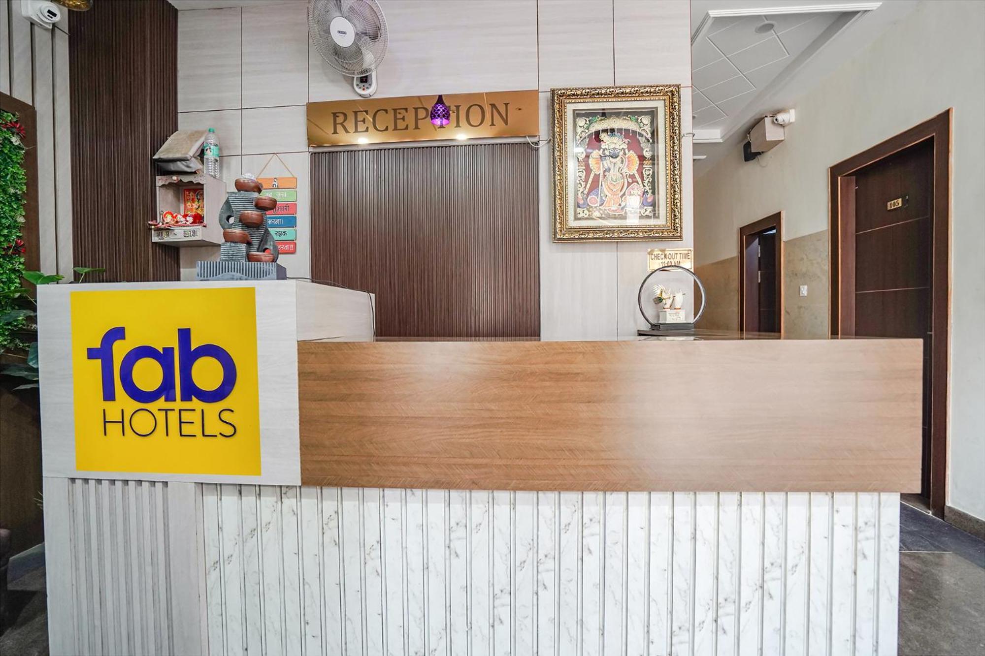 Fabhotel Shri Giriraj Ji Dham 3*