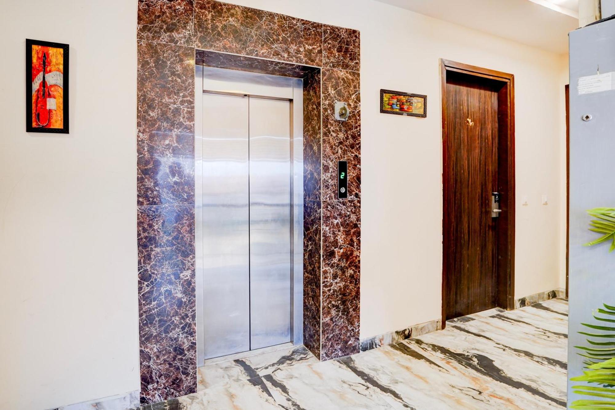Hotel O Braj Heritage Vrindavan