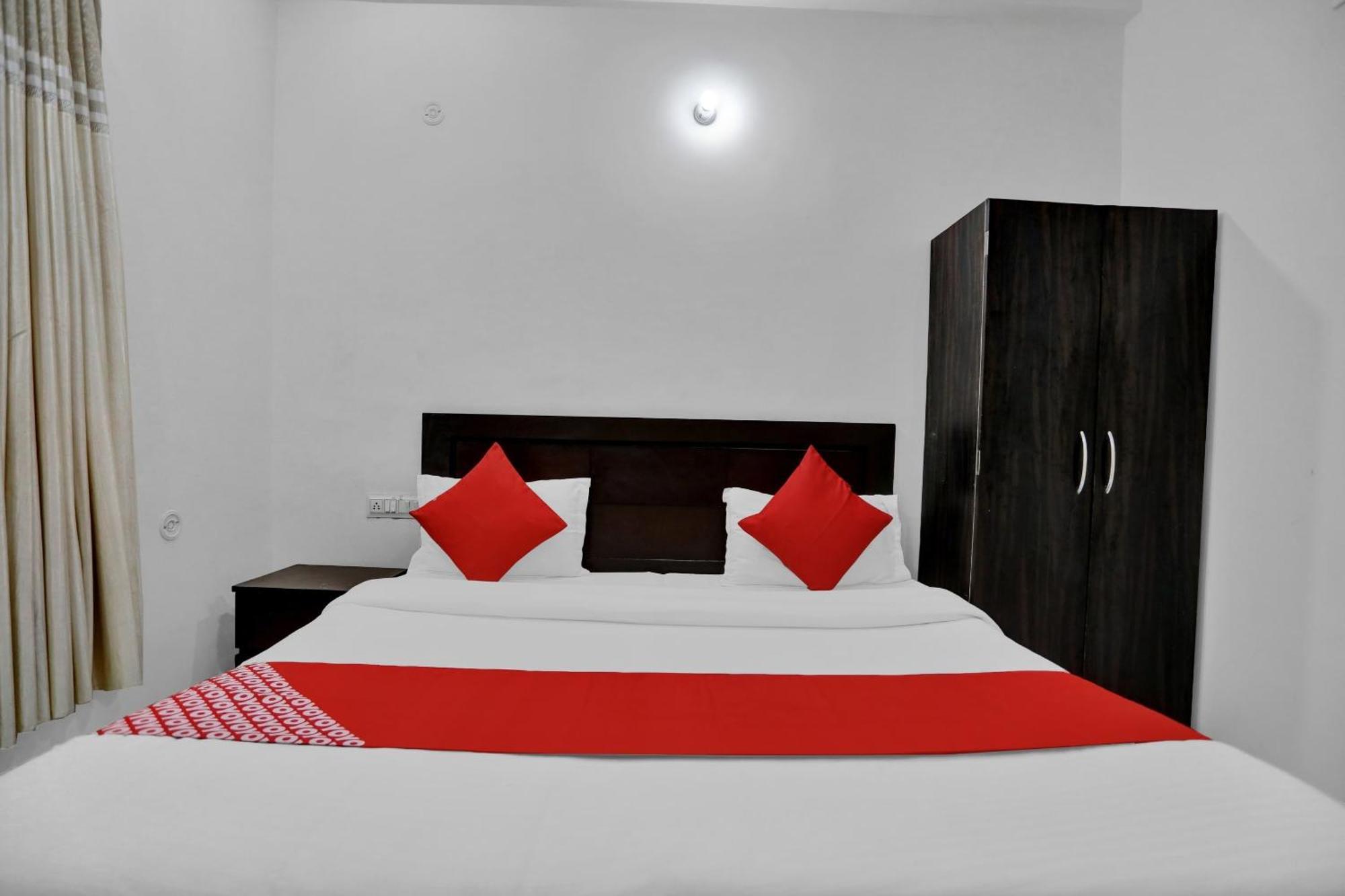O Krishna Palace Hotel