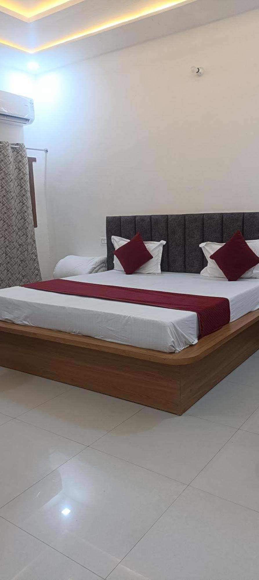 Hotel Ganga Palace -near Prem Mandir Vrindavan