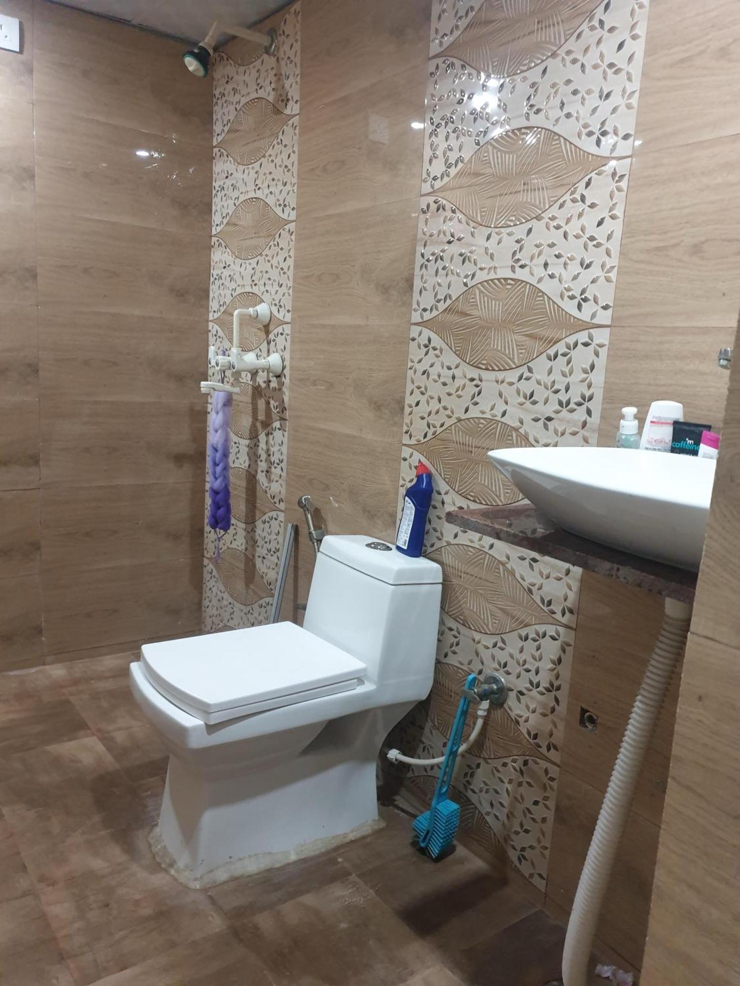Shrijee Nivas Apartment