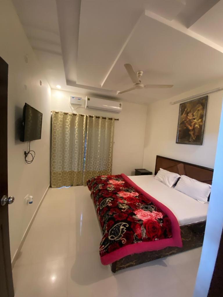 11 Flowers Service By Grb Apartment