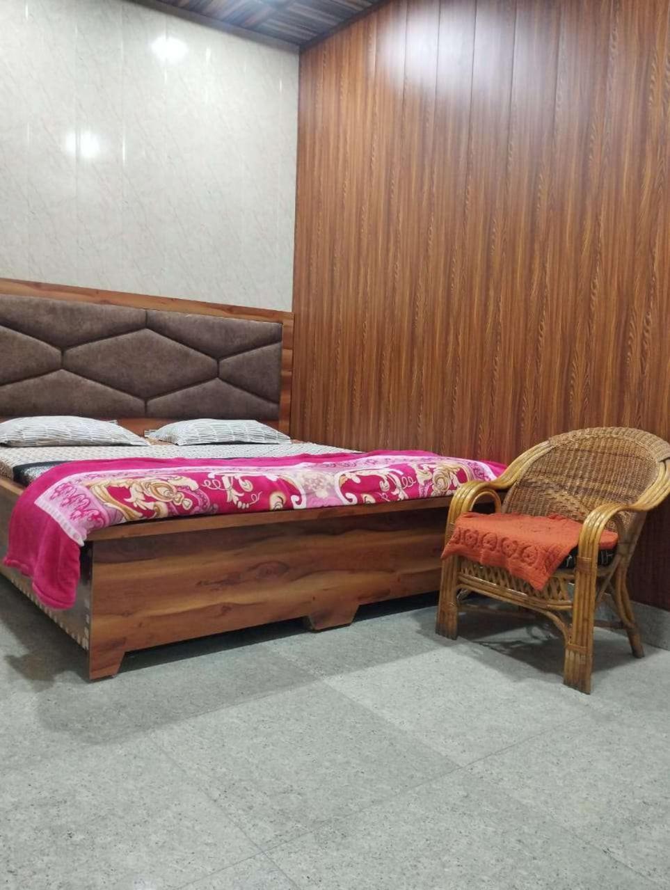 Guest house Shree Hit Radhamohan Dham