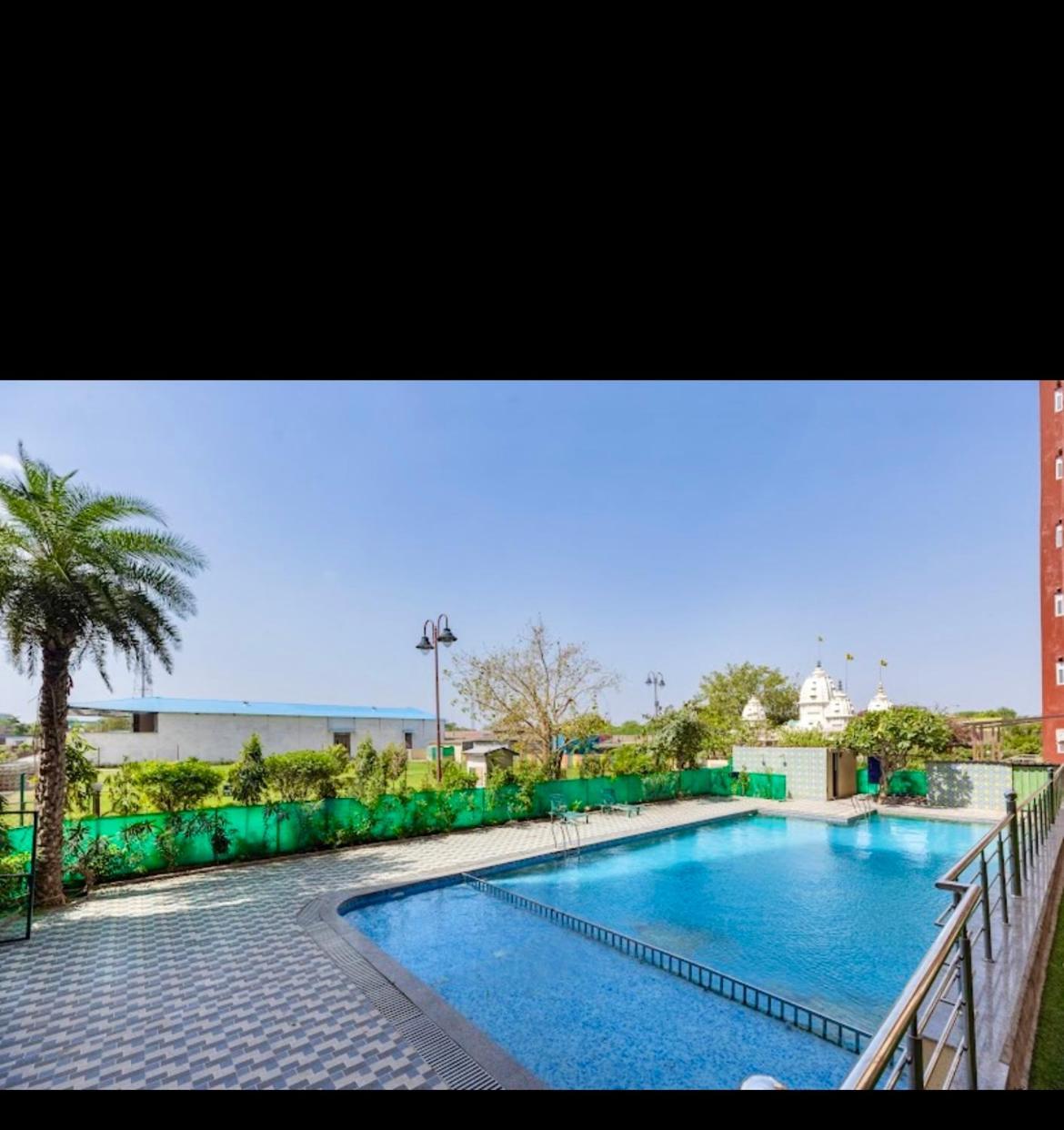 Apartment Zenroofs- Brij Bhumi Haven