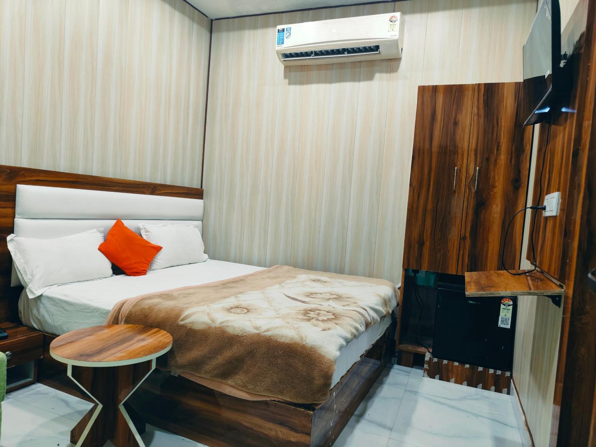 Shree Krishnam Residency Near Prem Mandir