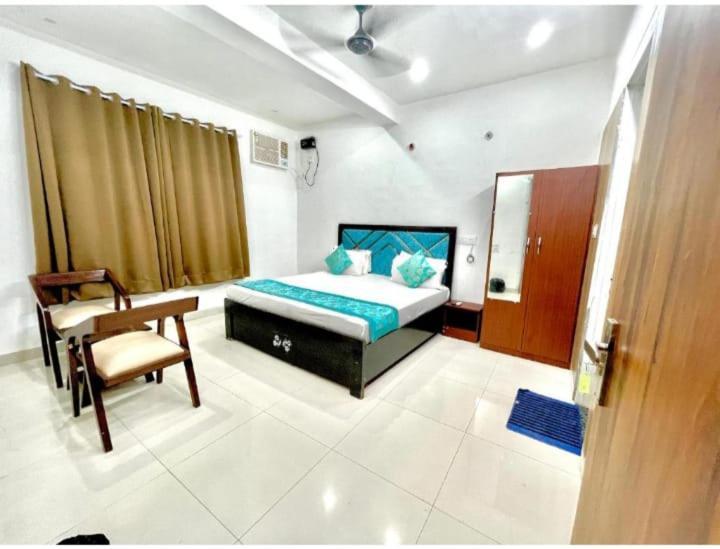 Diamond Hotel 4*