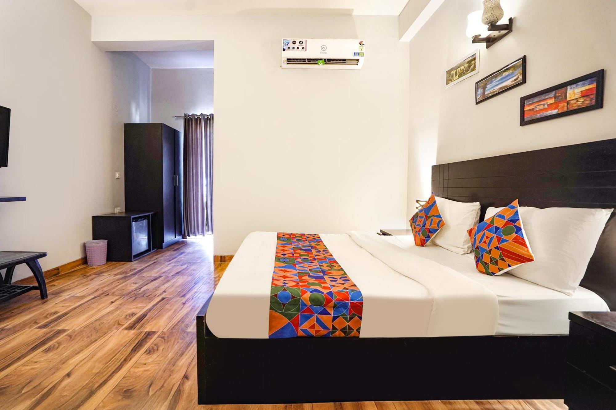 Fabhotel Vraj 3*