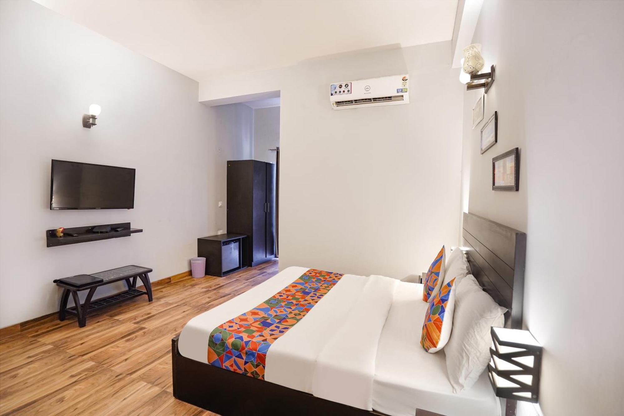 Hotel Fabhotel Vraj Vrindavan