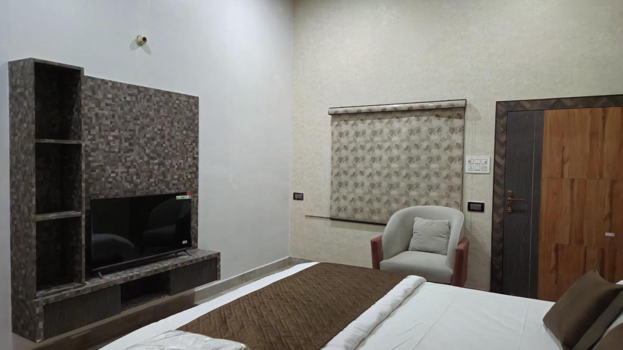 Guest house Vraj Vrindavan