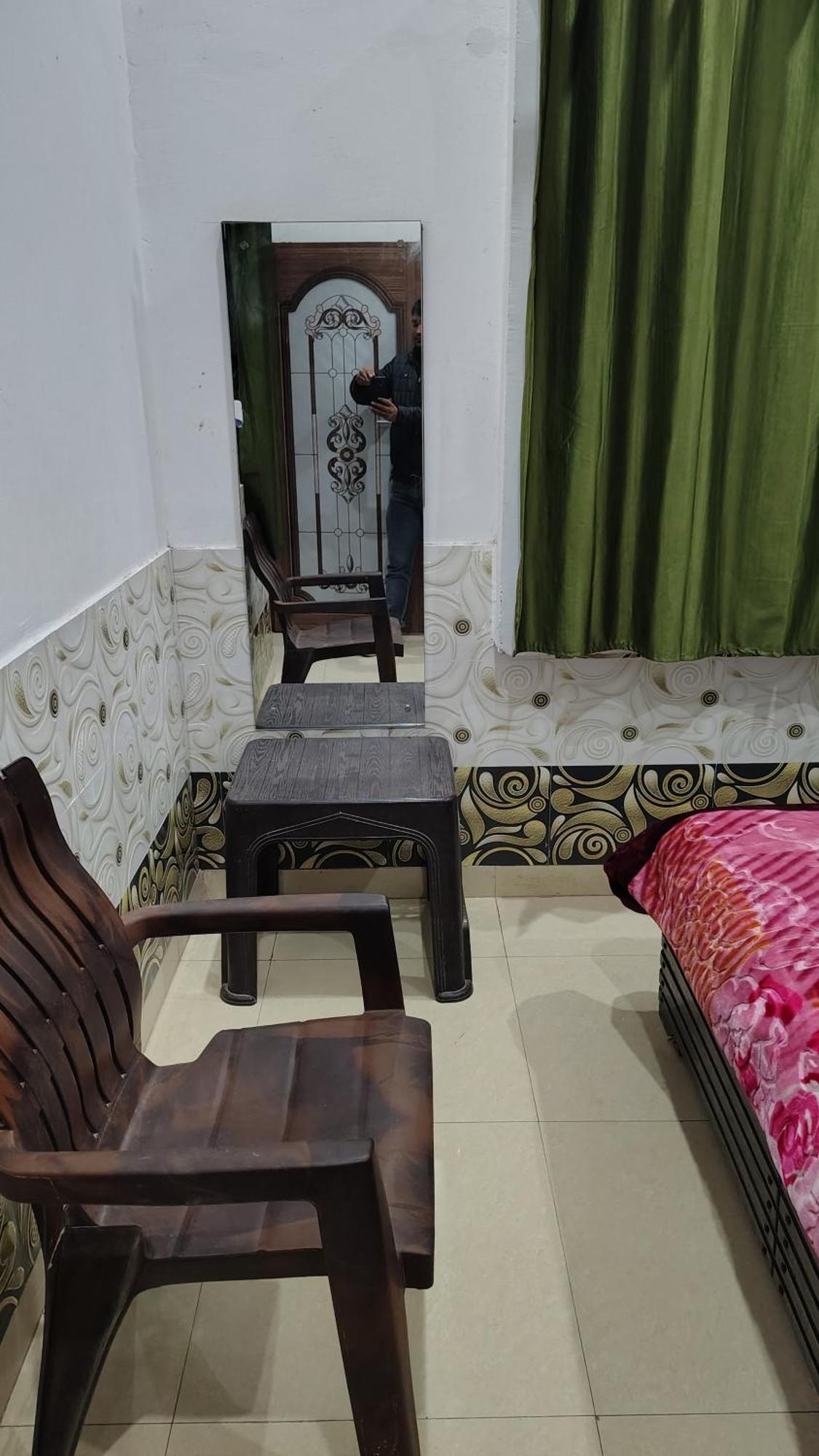 Shri Haridas Kripa Dham Ashram * Vrindavan