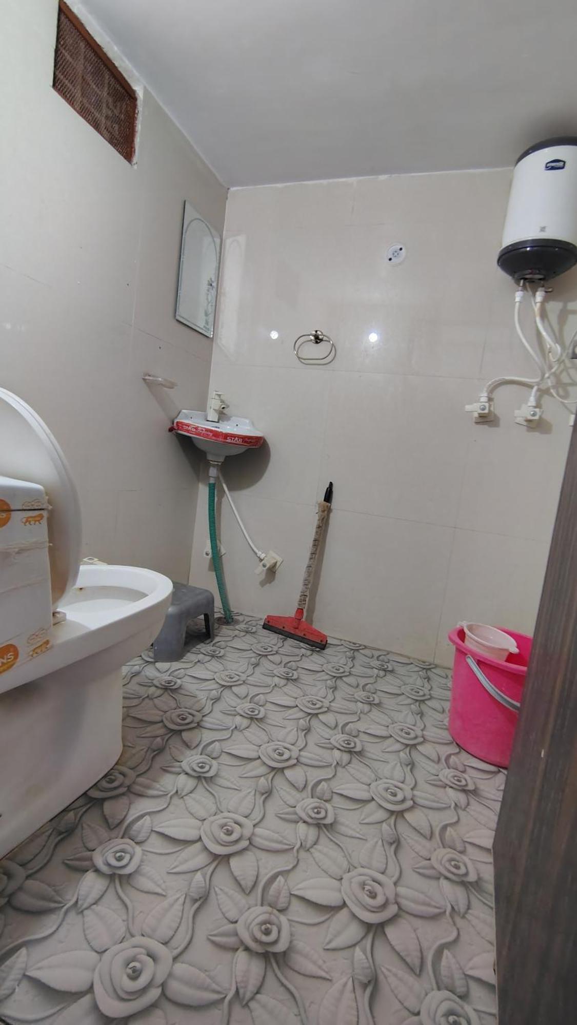 Guest house Shri Haridas Kripa Dham Ashram