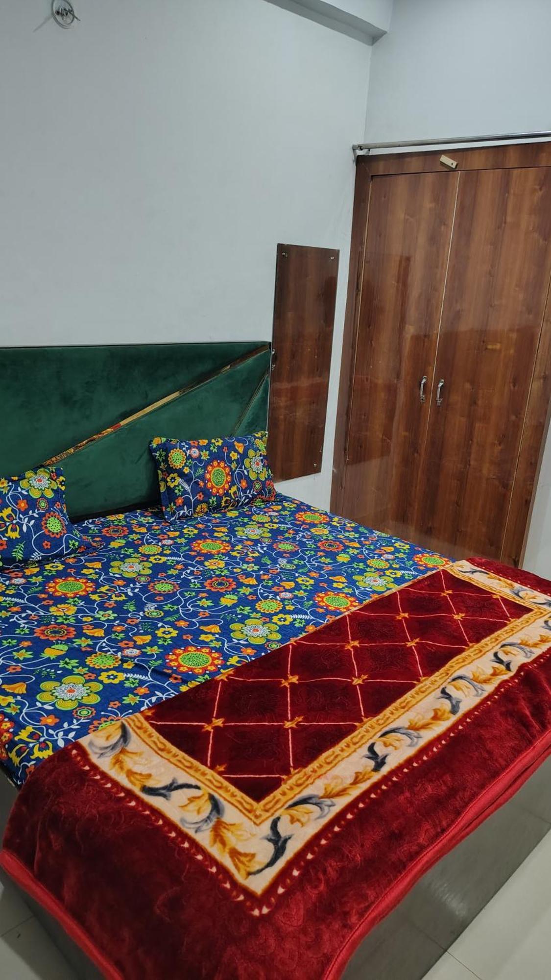 Shri Haridas Kripa Dham Ashram Guest house