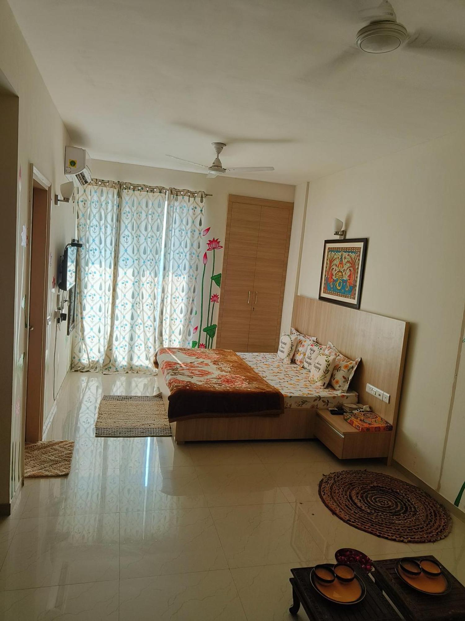 Apartment Vasudev Kutumb Atithi Devo Bava