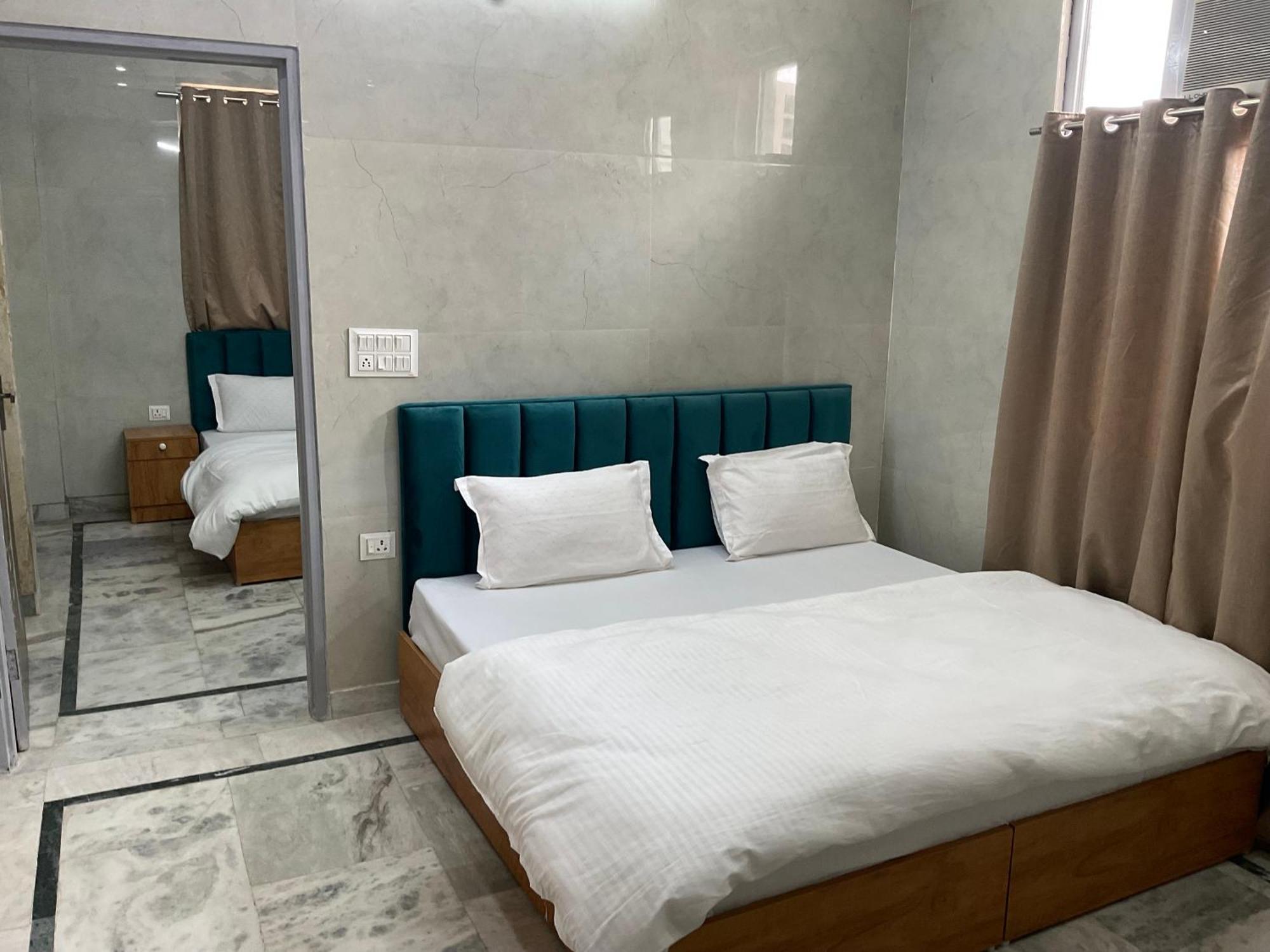 Amrut Living And Guest house Vrindavan