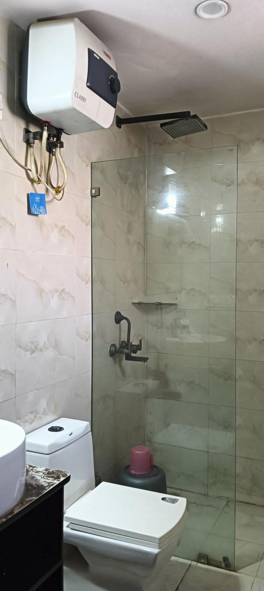 Hotel Vrindavan Suites At Omaxe Enternity