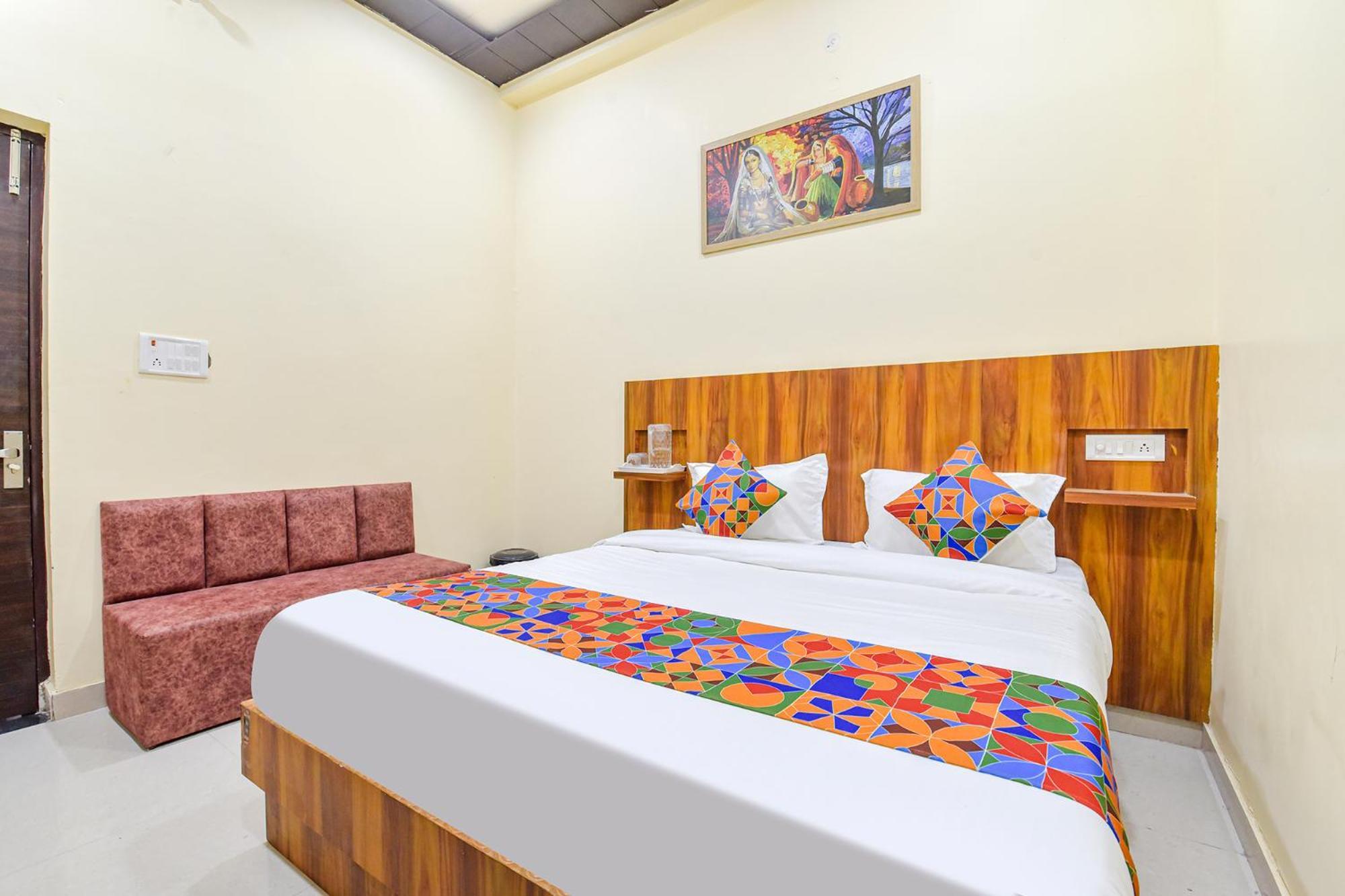 Hotel Fabhotel Shri Rk Residency - Nr Pram Mandir Shree Banke Bihari Temple