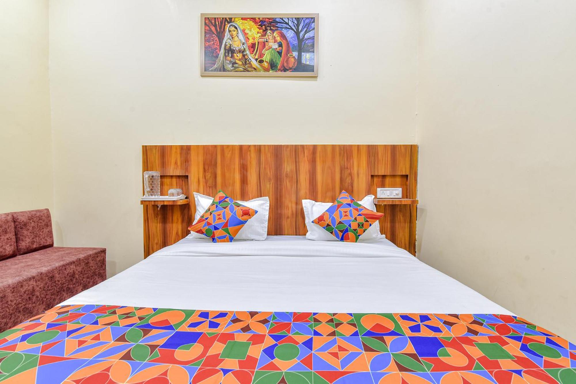 Fabhotel Shri Rk Residency - Nr Pram Mandir Shree Banke Bihari Temple Hotel 3*