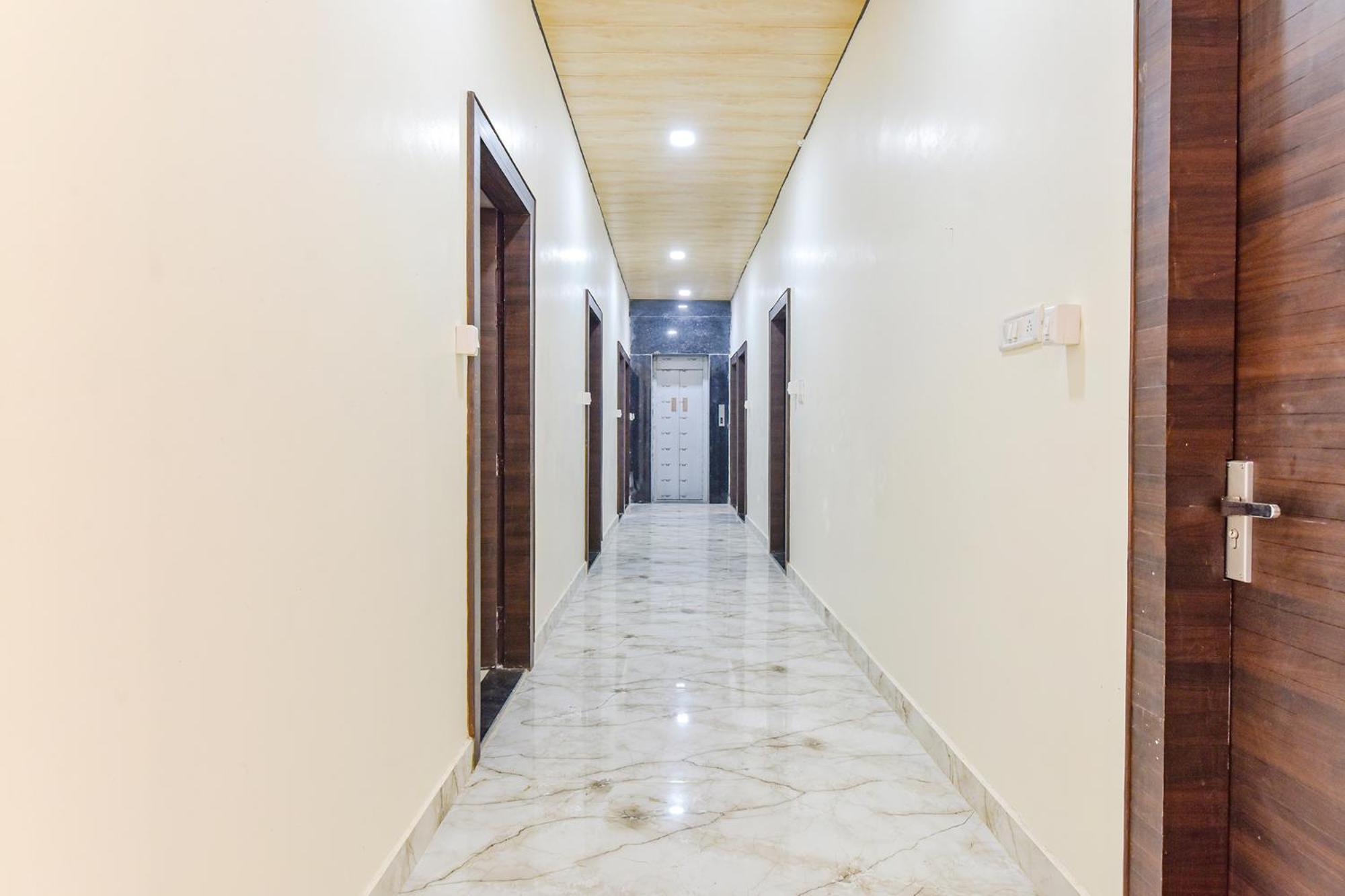 Fabhotel Shri Rk Residency - Nr Pram Mandir Shree Banke Bihari Temple Hotel Vrindavan