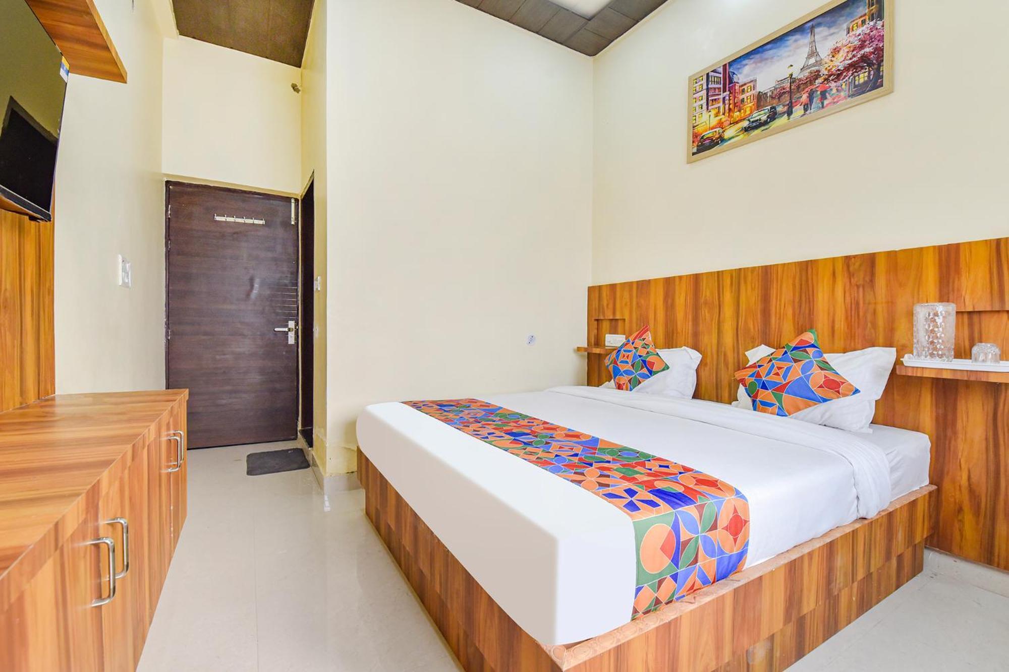 Fabhotel Shri Rk Residency - Nr Pram Mandir Shree Banke Bihari Temple 3* Vrindavan