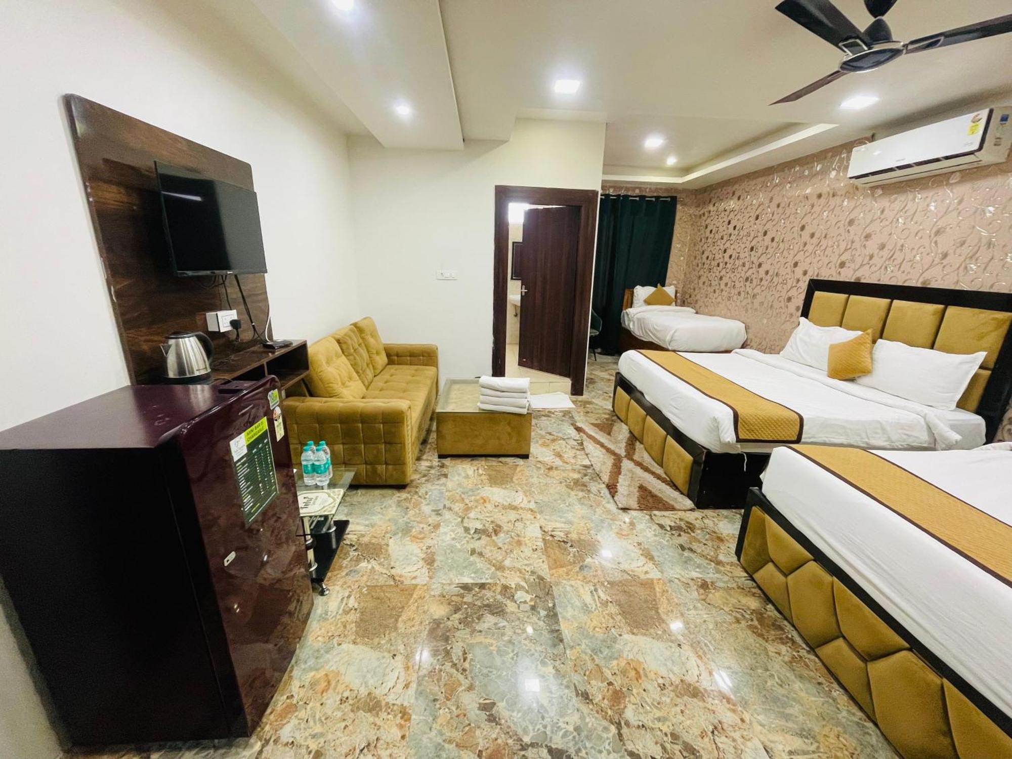 Tulsi Garden Hotel Vrindavan