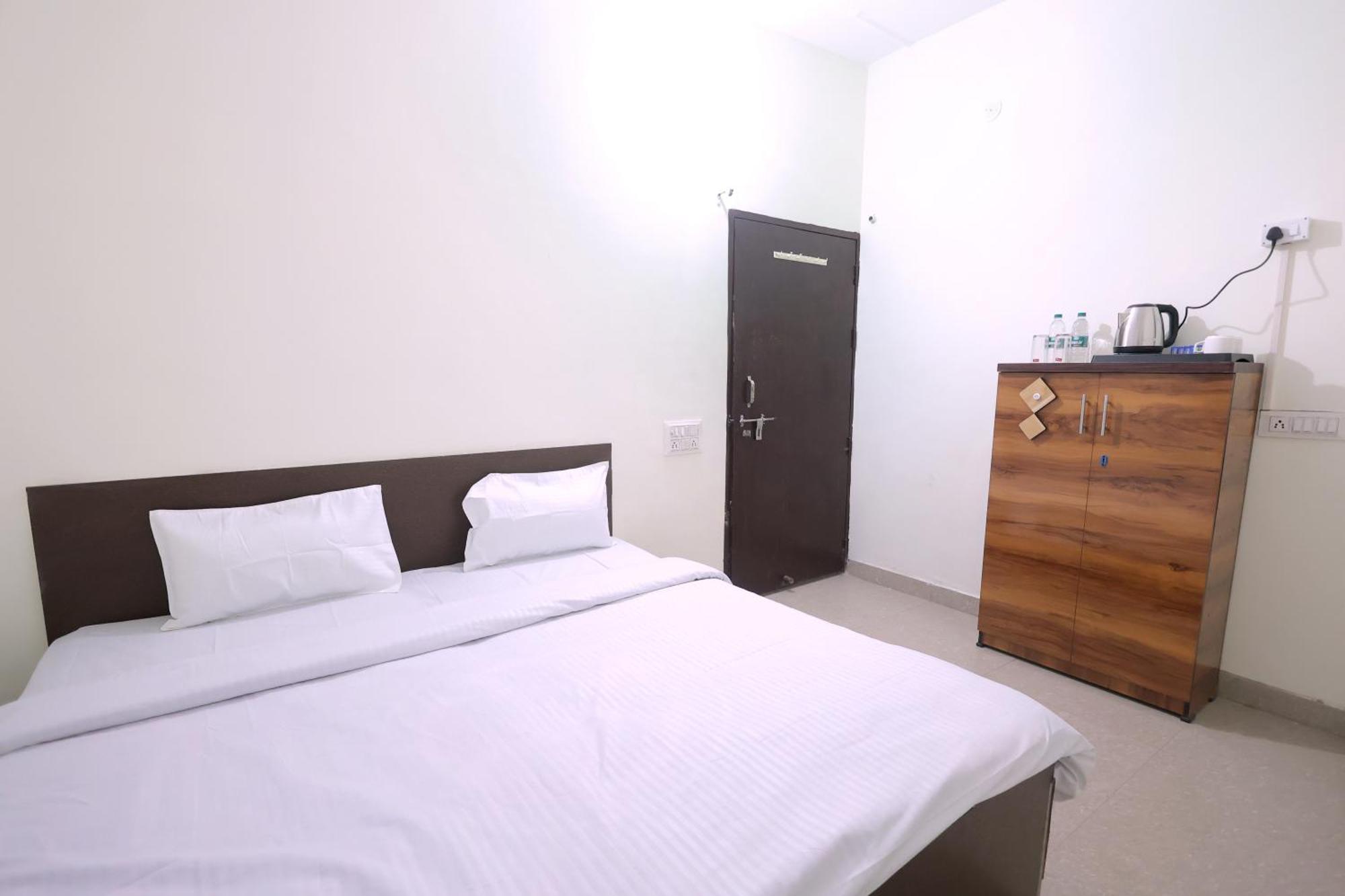 Guest house Bhumika Dham