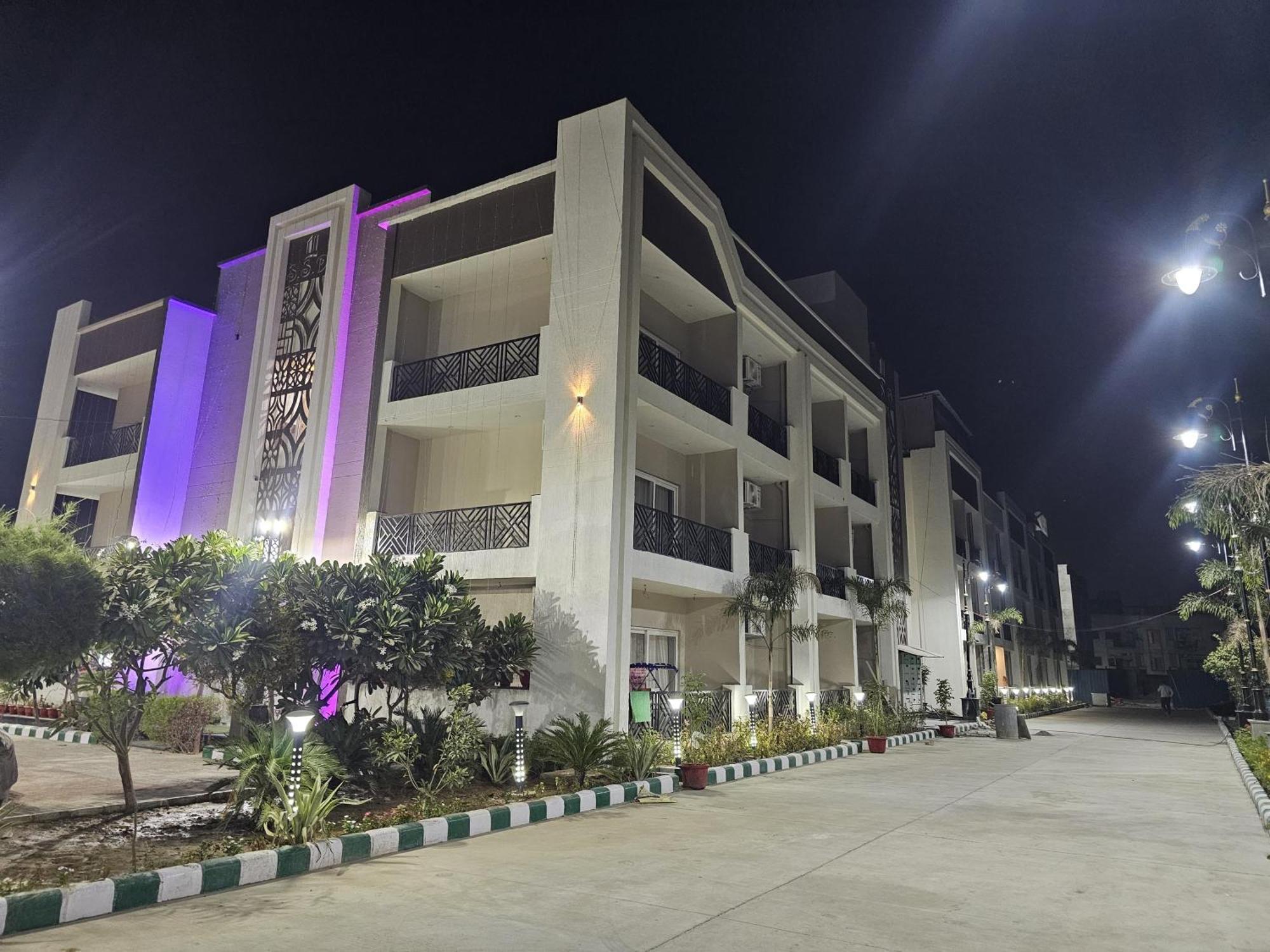 Hotel Shri Sadhana Vrindavan