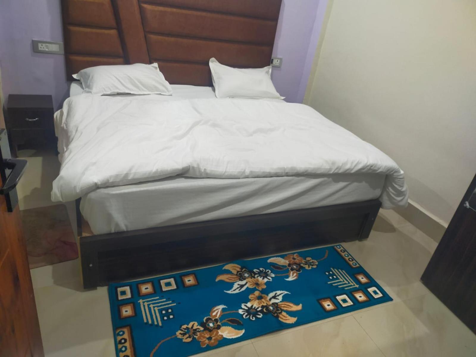 Hotel Dixit Residency 2*