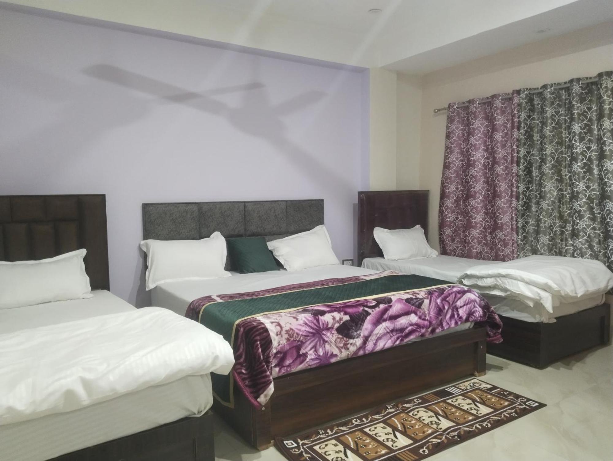 Hotel Dixit Residency 2*