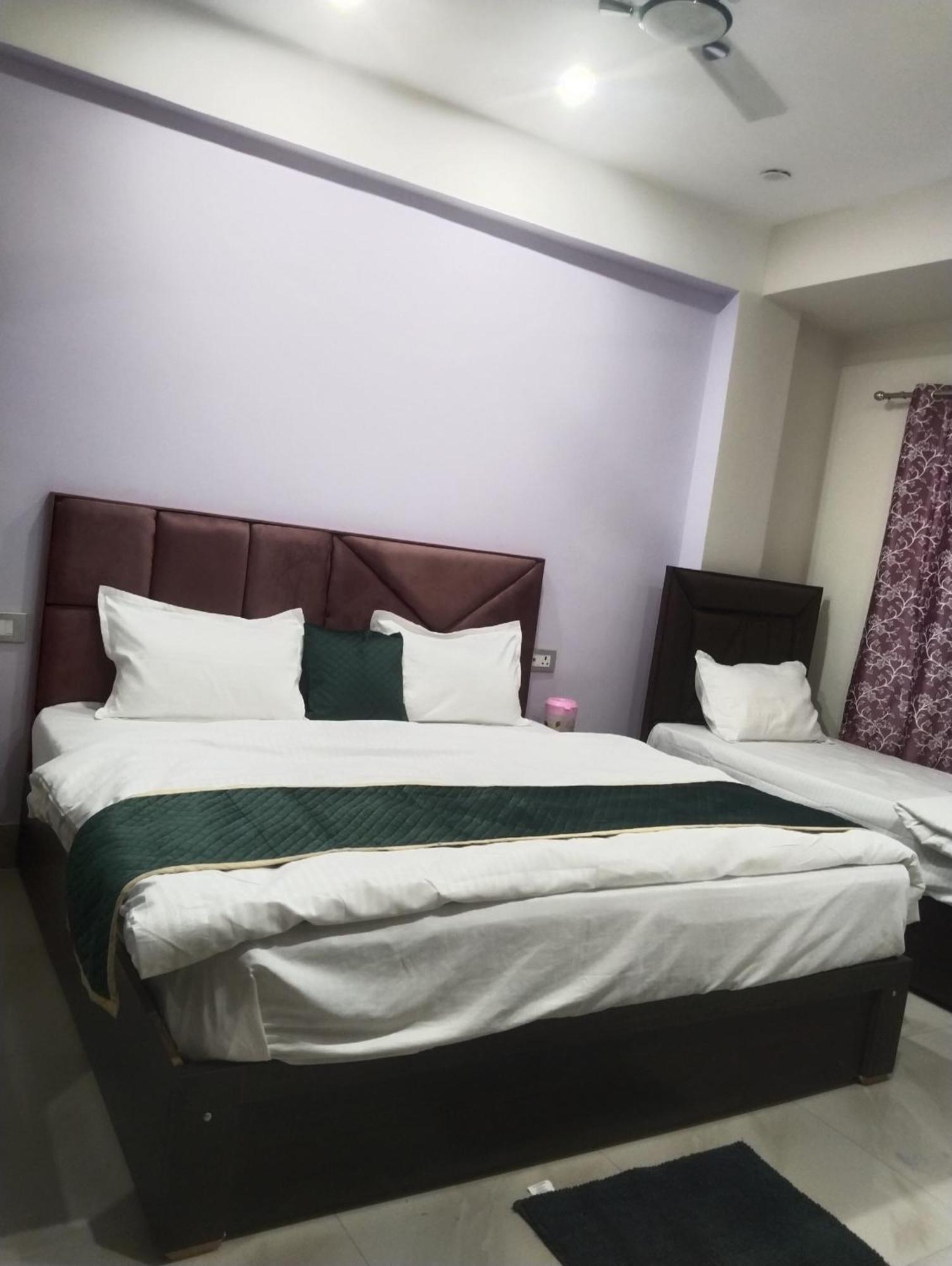 Hotel Dixit Residency