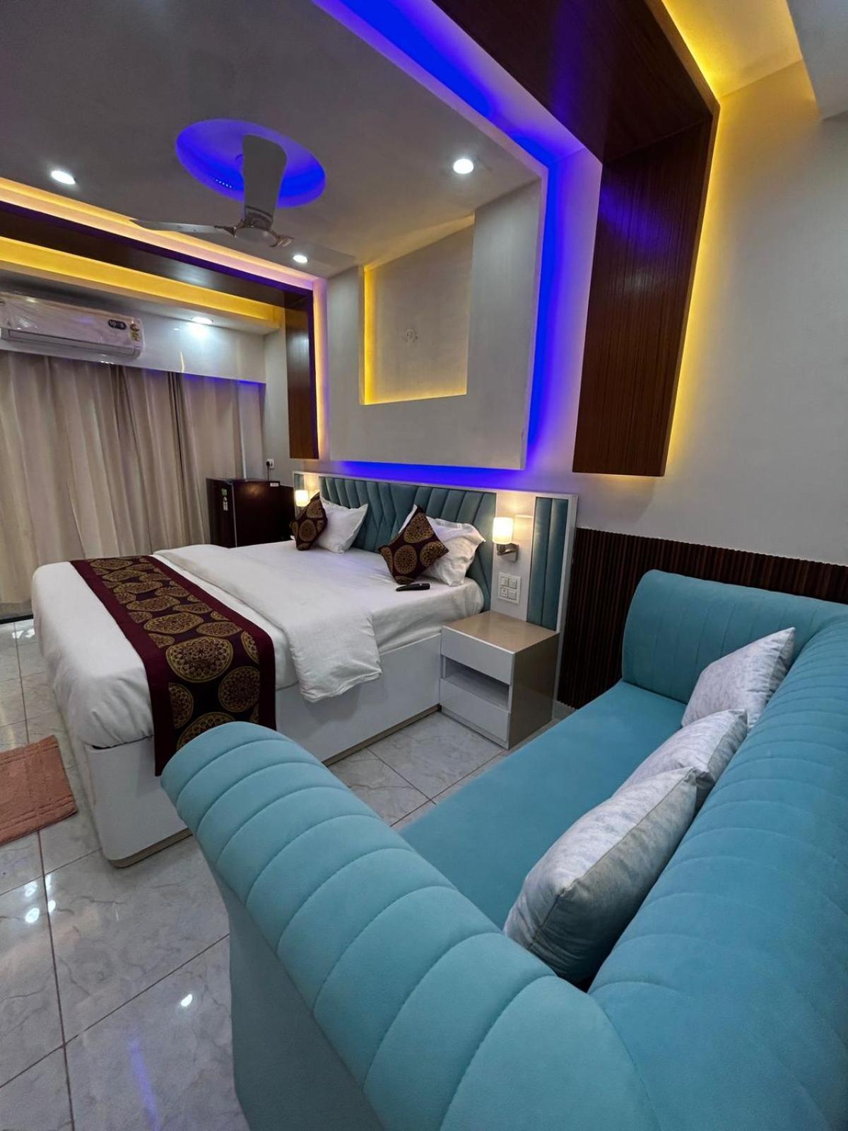 Apartment The Unnati Retreat *
