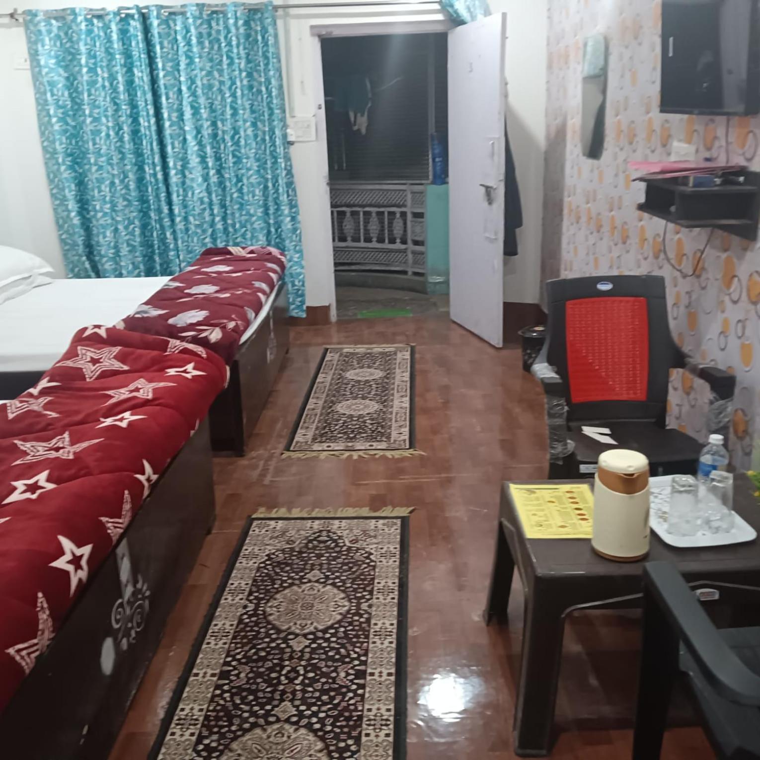Somnath Residency Radhe Nikunj Hotel