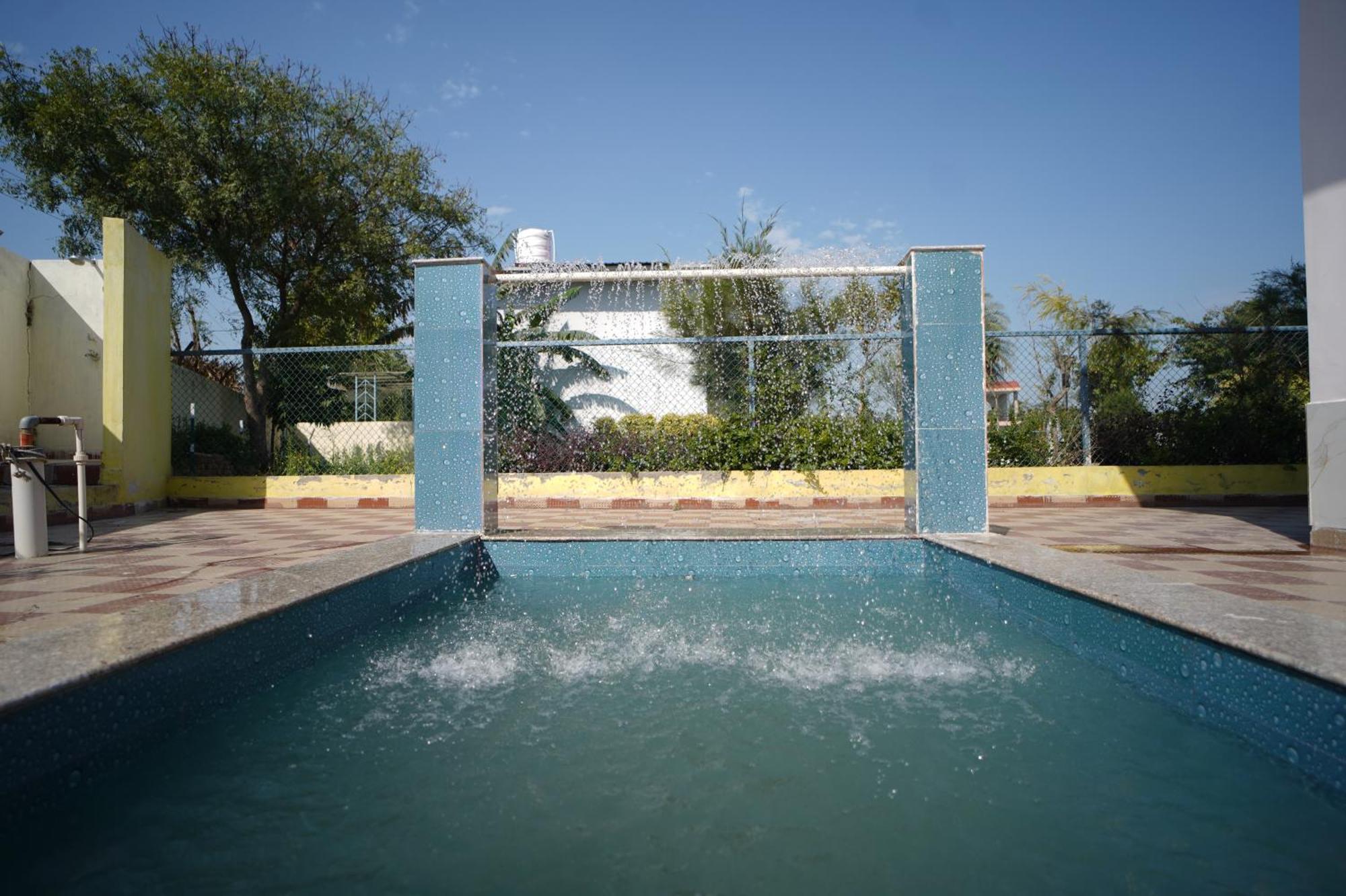 Resort Samalia Agro Vrindavan