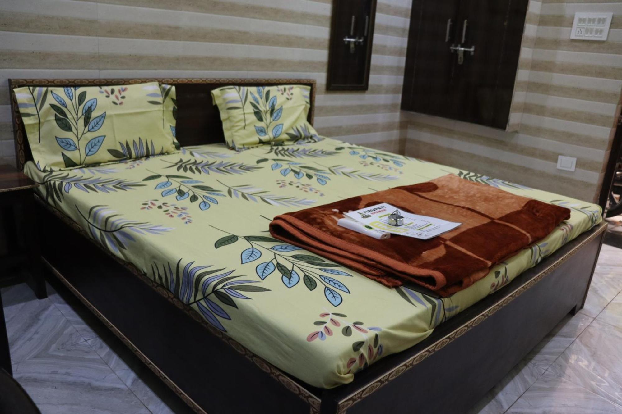 Tirupati Balaji Guest house *