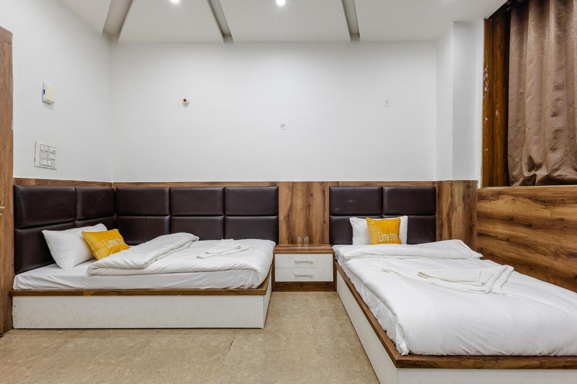Hotel Lime Tree And Banquet Vrindavan