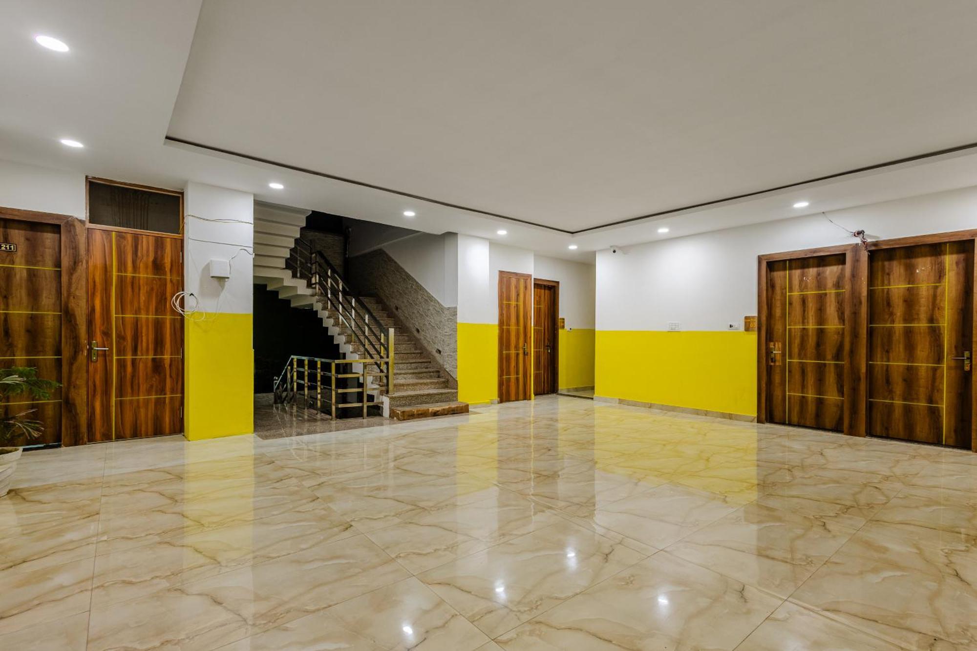 Lime Tree And Banquet Hotel
