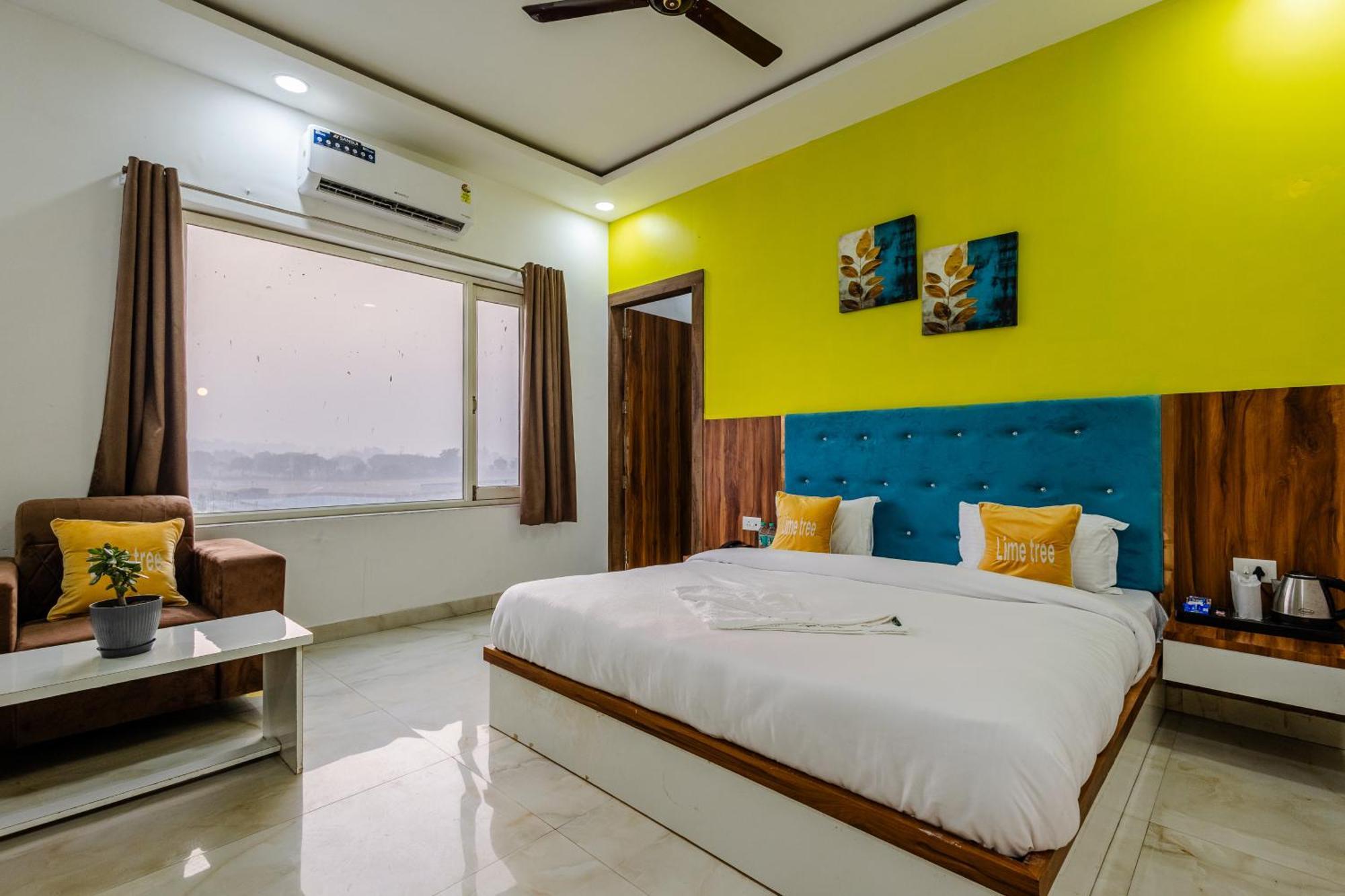 Hotel Lime Tree And Banquet