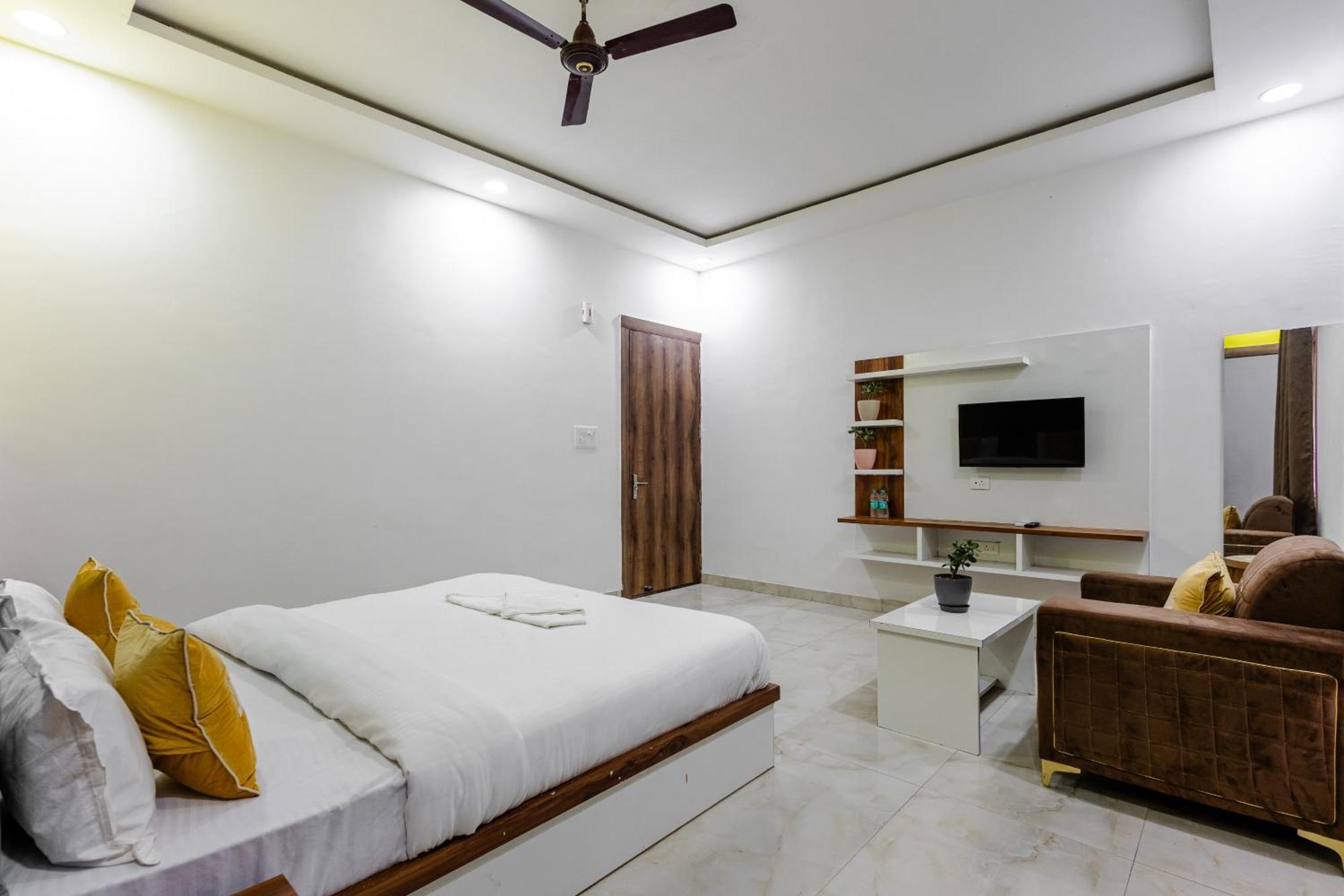 Lime Tree And Banquet 4* Vrindavan