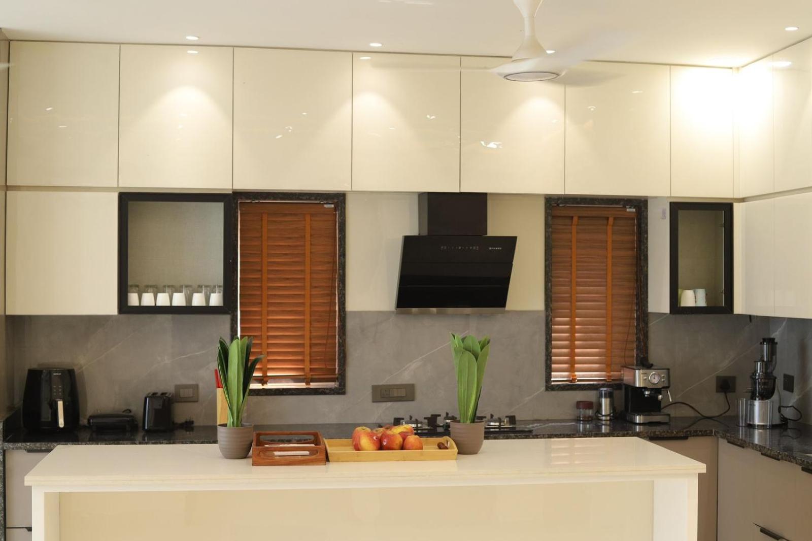 Hotel Shri Radha Oasis 3*