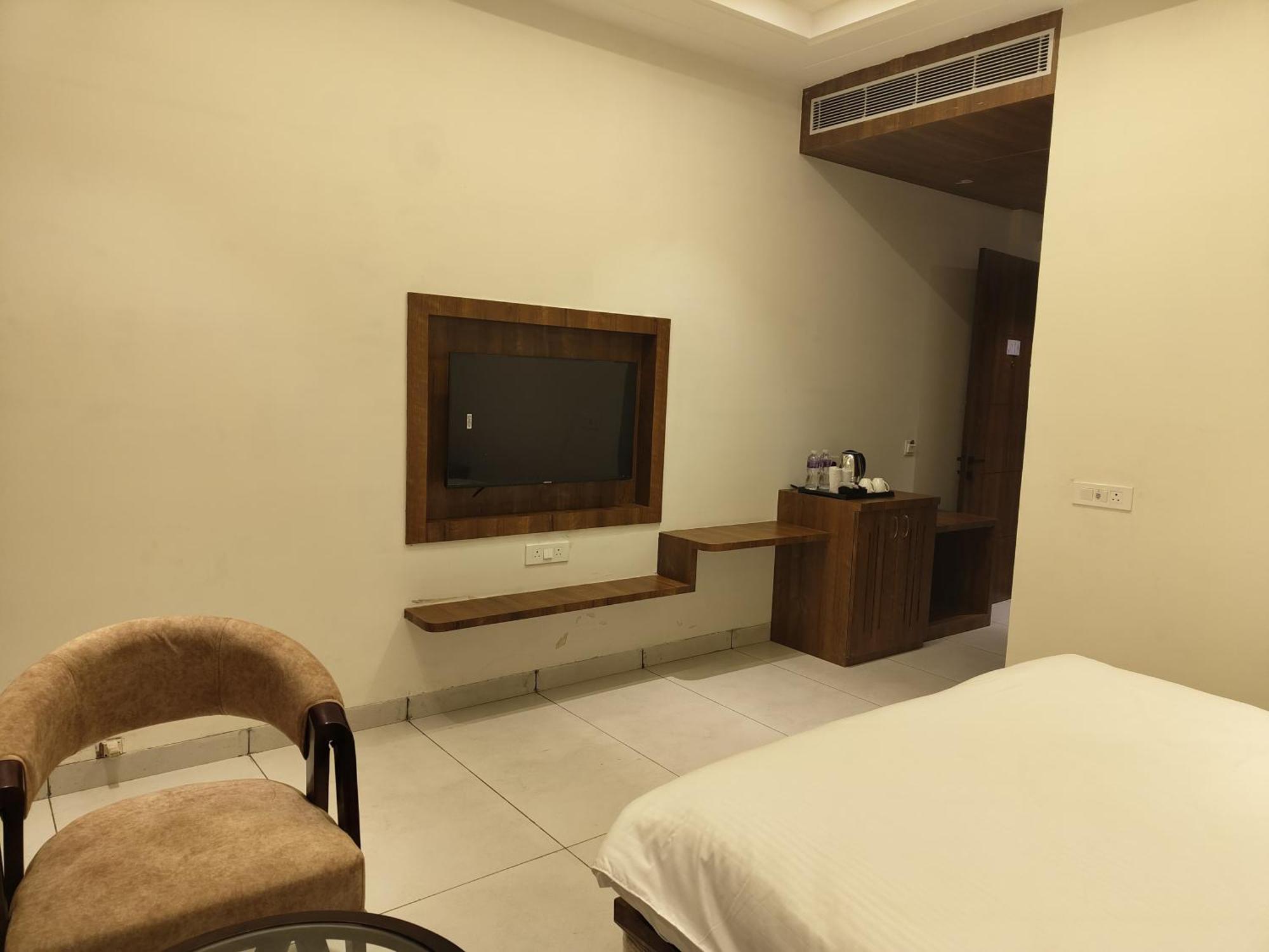 The Vrindhuts Hotel Vrindavan