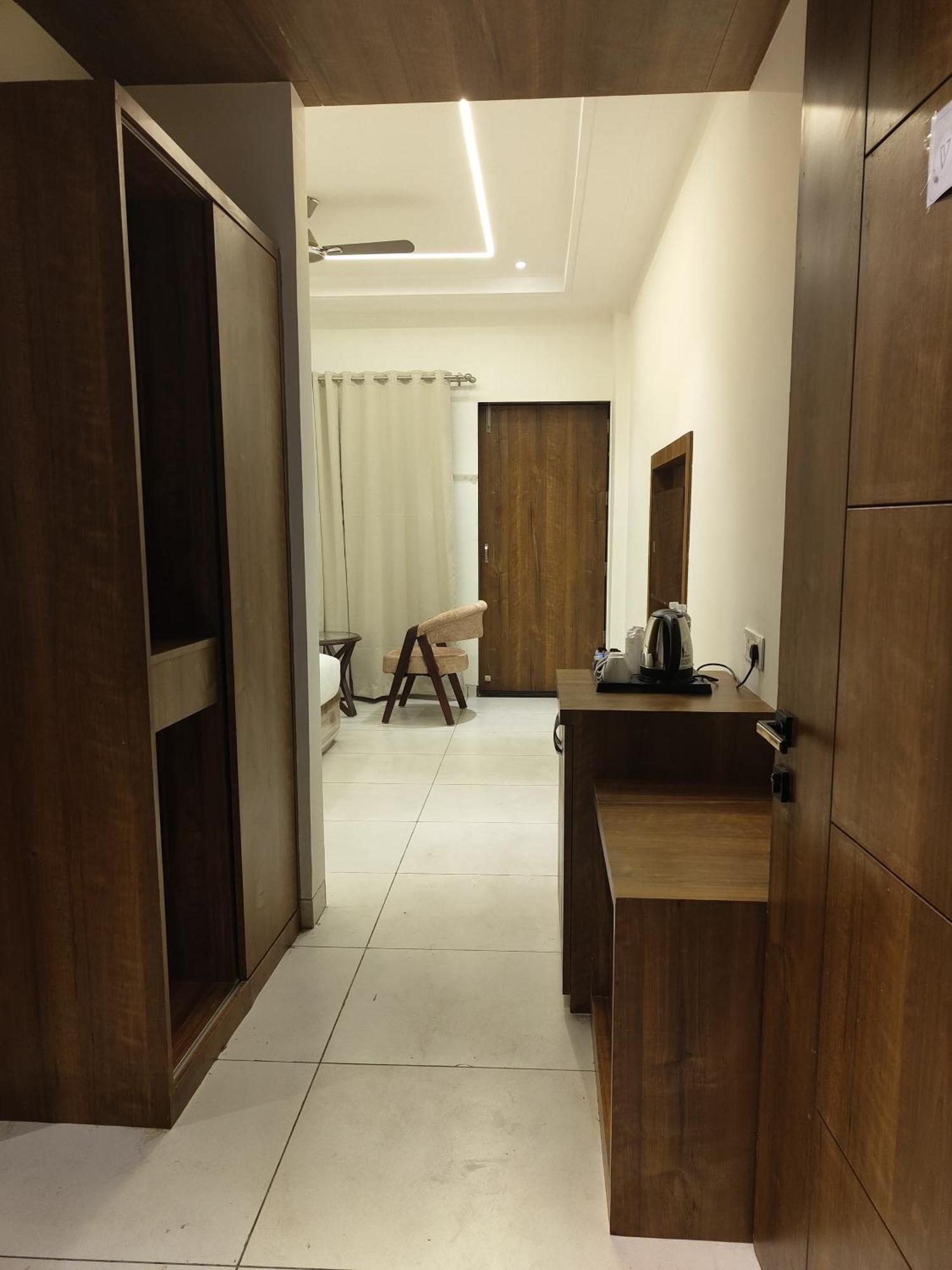 The Vrindhuts Hotel