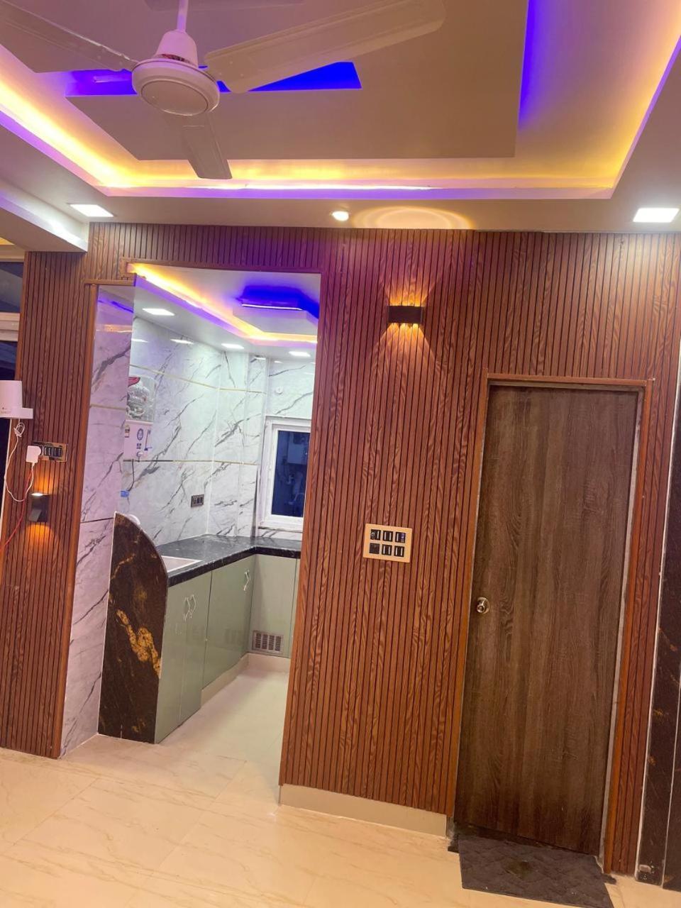 Apartment Shri Radhey Krishna Vrindavan