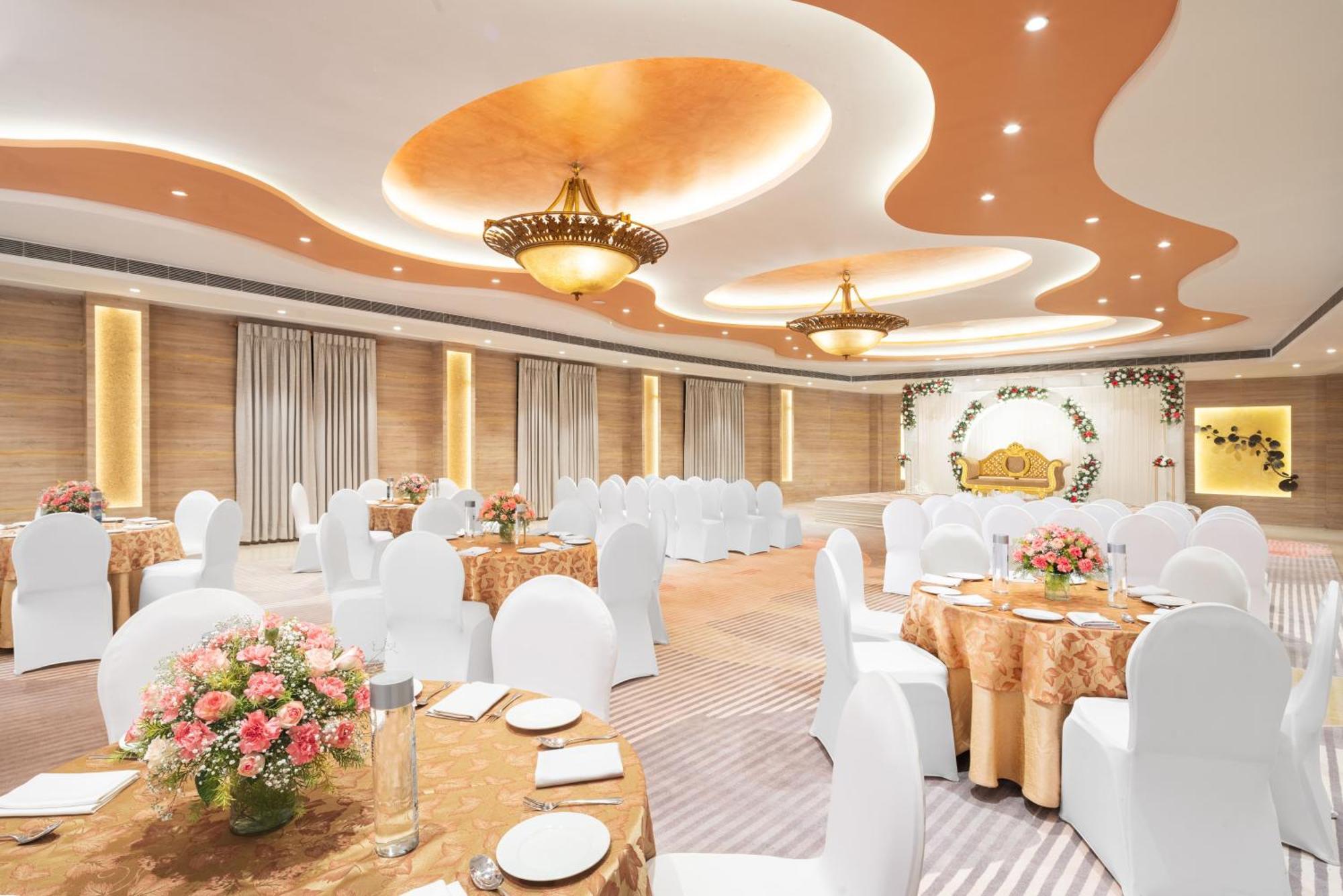 Nidhivan Sarovar Portico 4* Vrindavan
