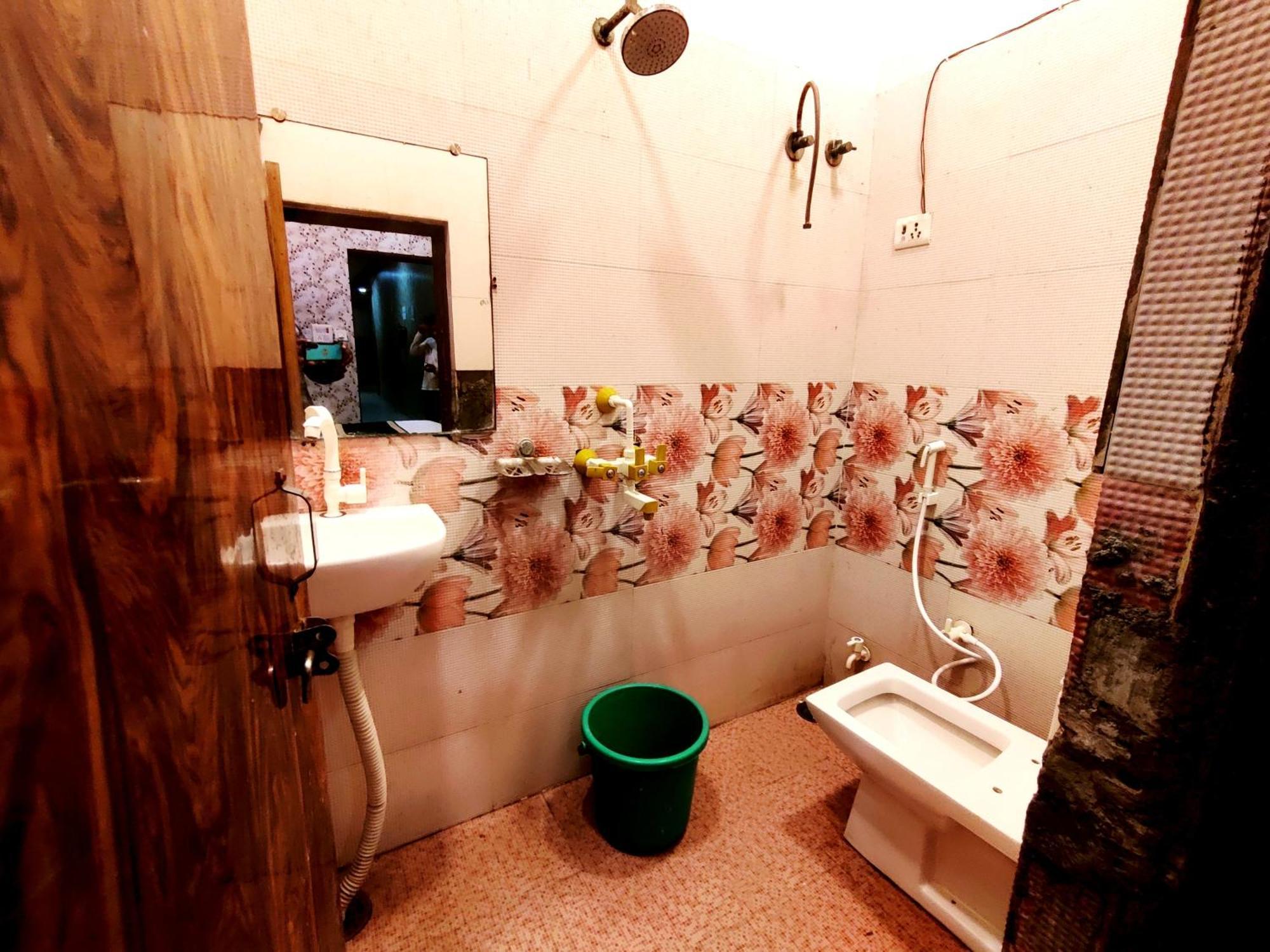 Hotel Shri Banke Bihari Seva Sadan