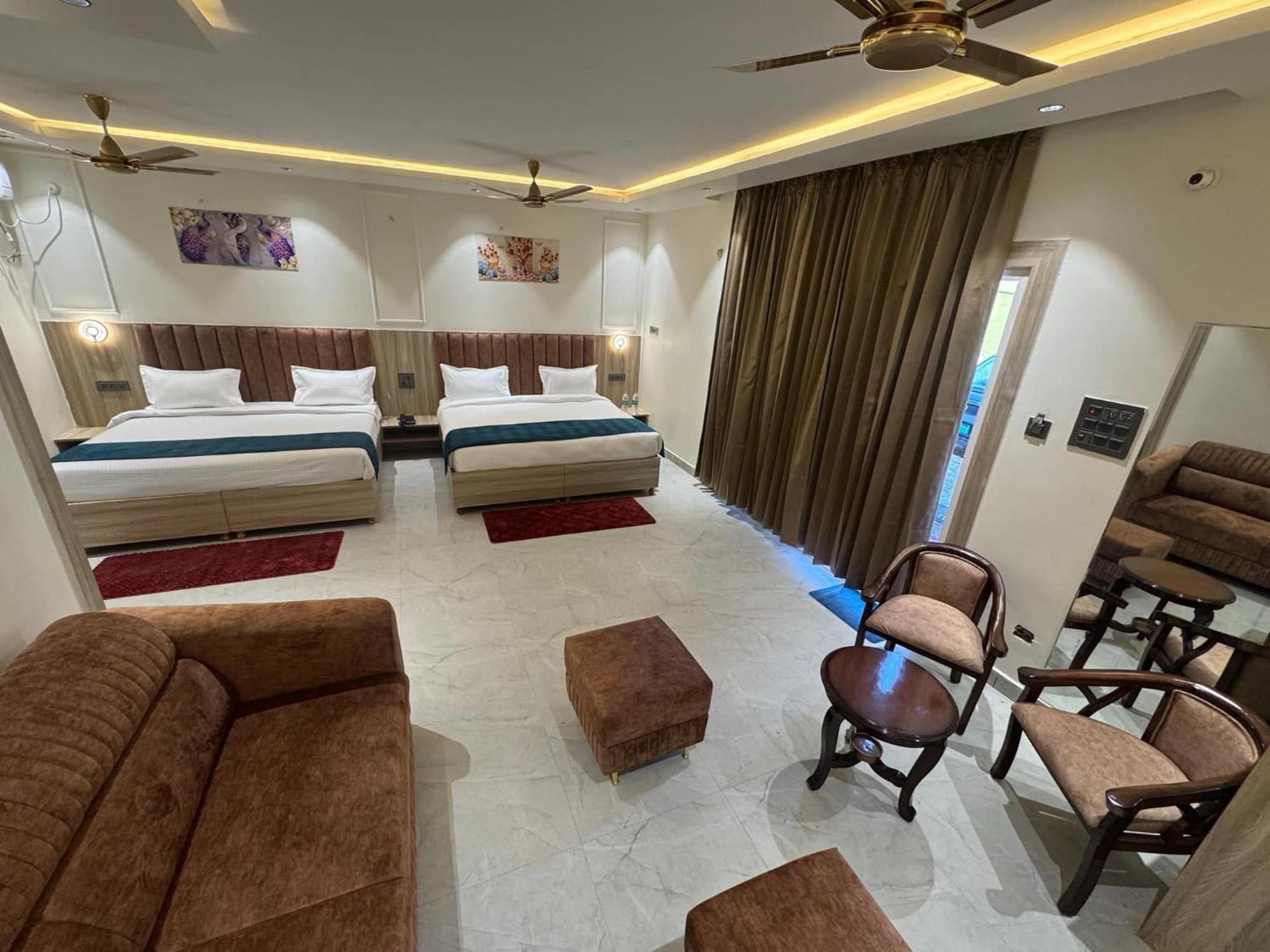 Resort Chandrika *