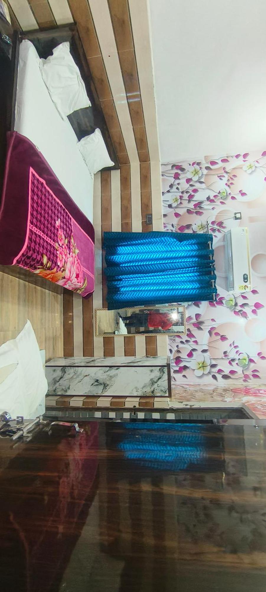 Guest house K D Dham Near Prem Mandir Iskcon Temple Vrindavan