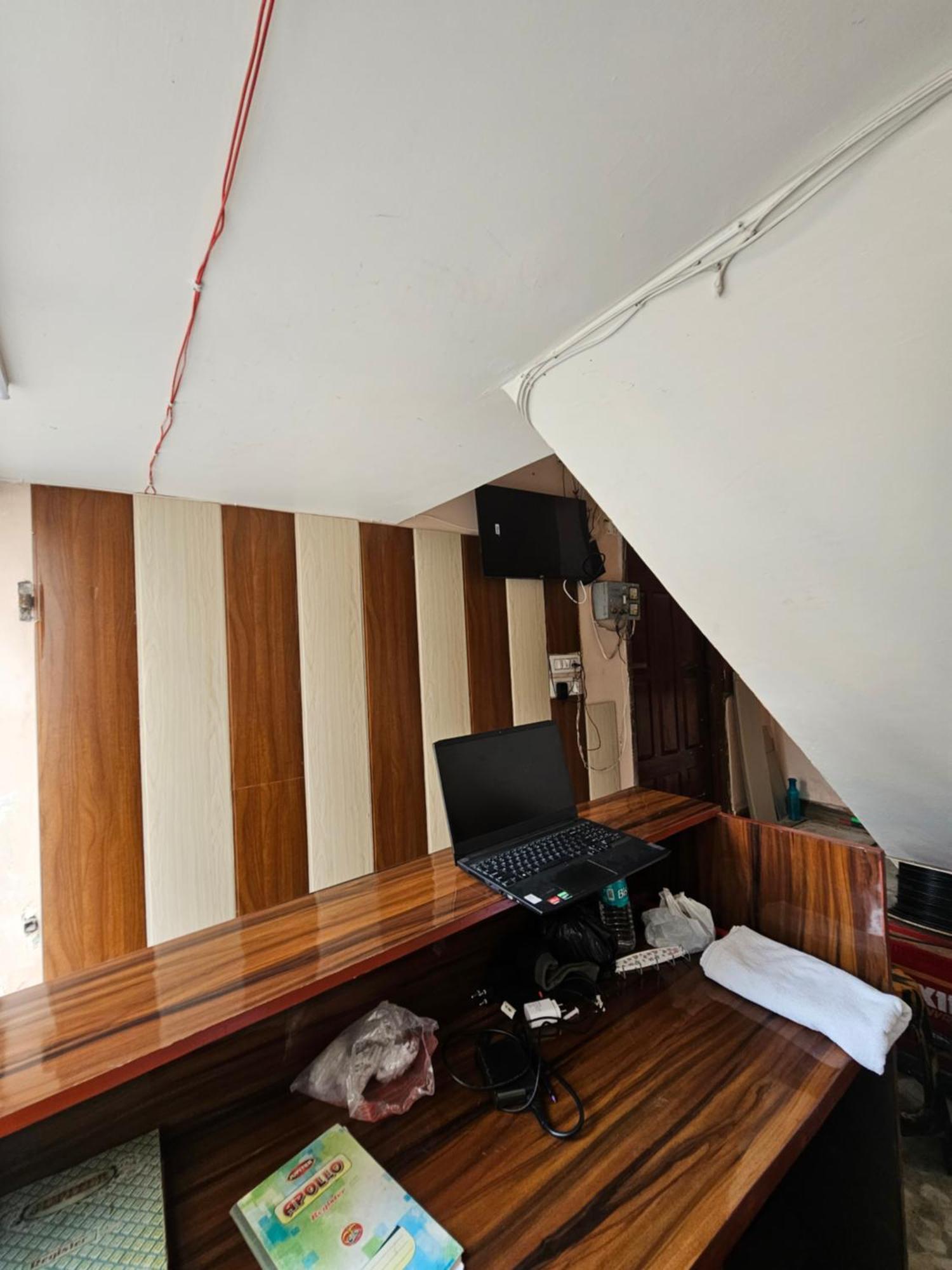 Guest house Divy Dhaam Near Prem Mandeer Vrindavan
